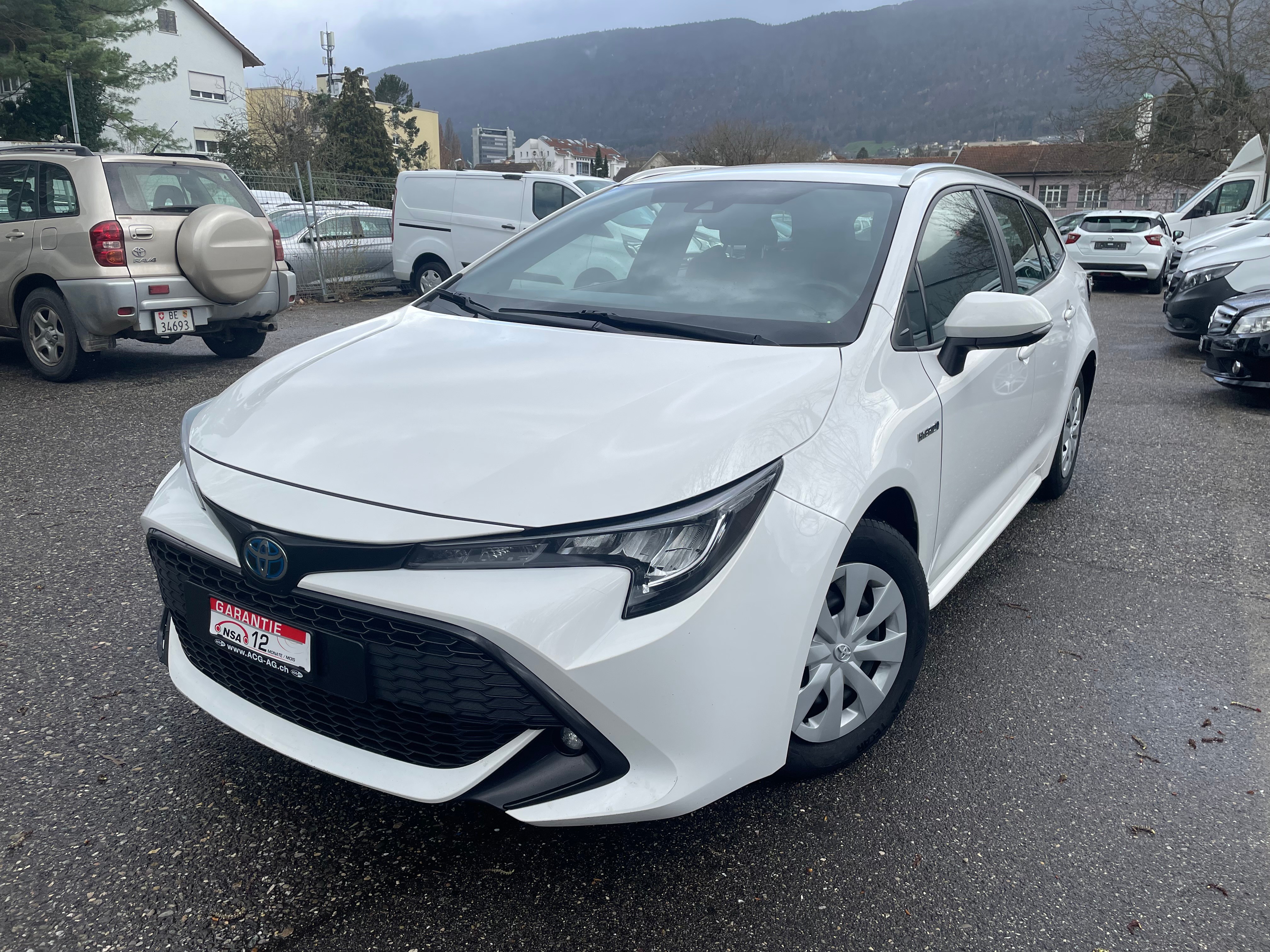 TOYOTA Corolla Touring Sports 1.8 HSD Comfort e-CVT * Gr. Navigation * LED * Rückfahrkamera * Klima-auto * Tempomat * B6D