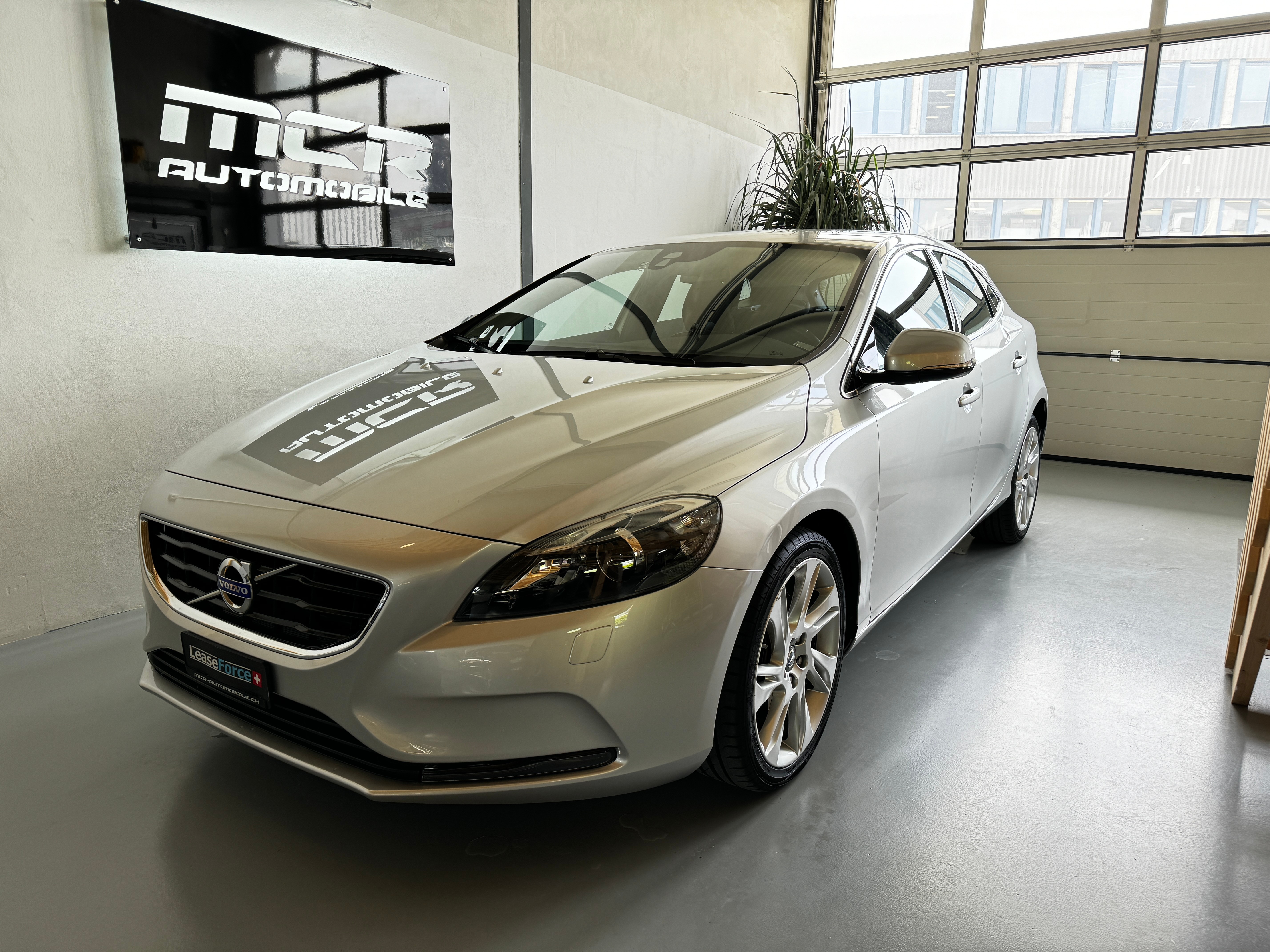 VOLVO V40 D3 Momentum Geartronic