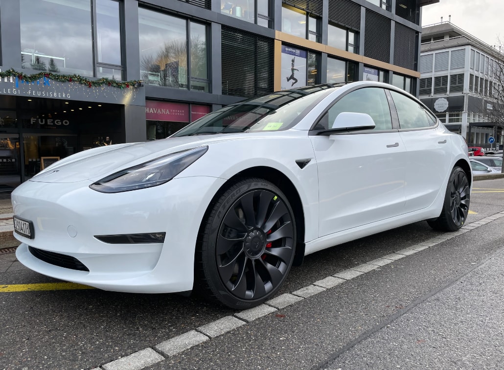 TESLA Model 3 Performance Dual Motor AWD