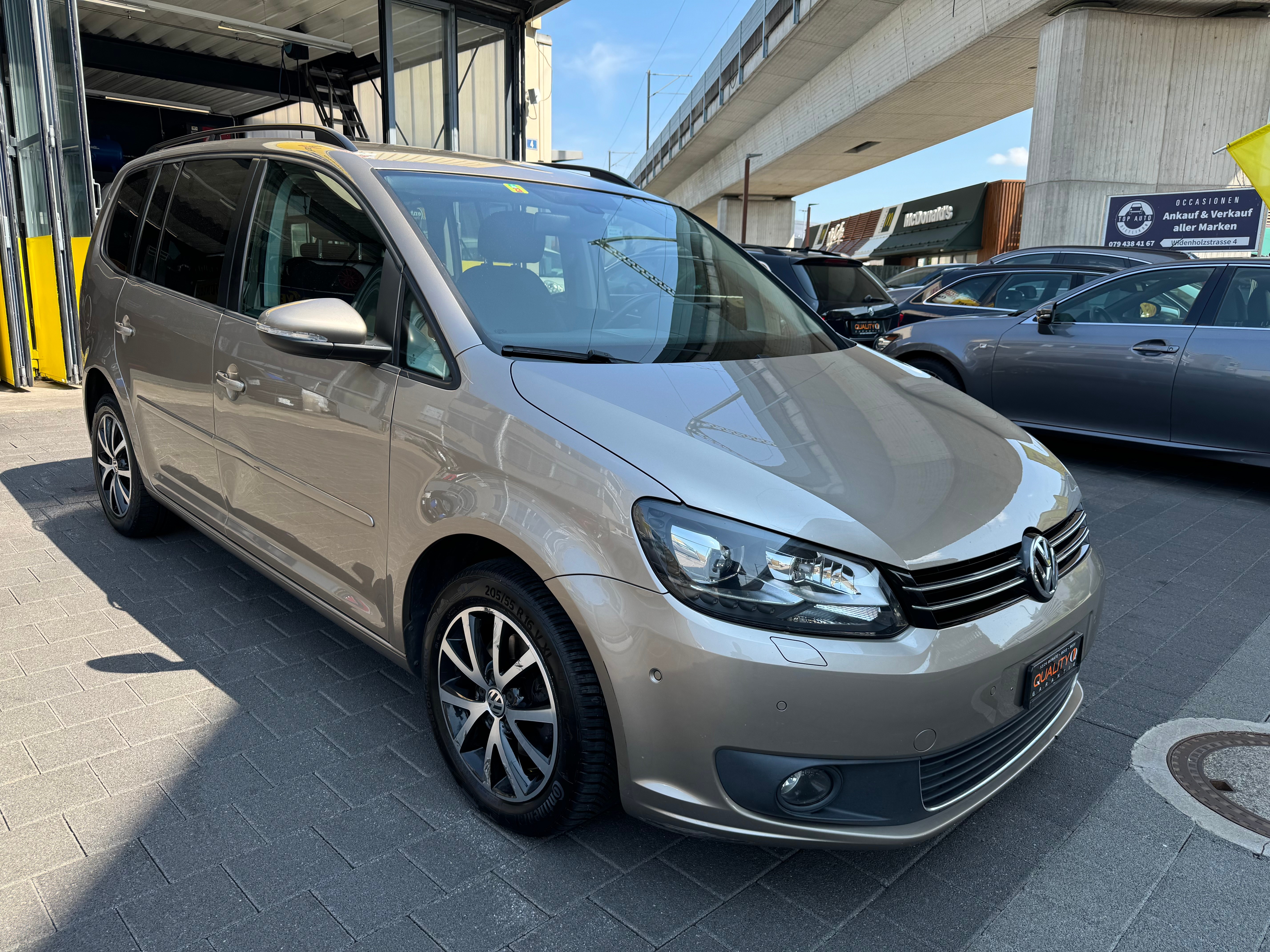 VW TOURAN