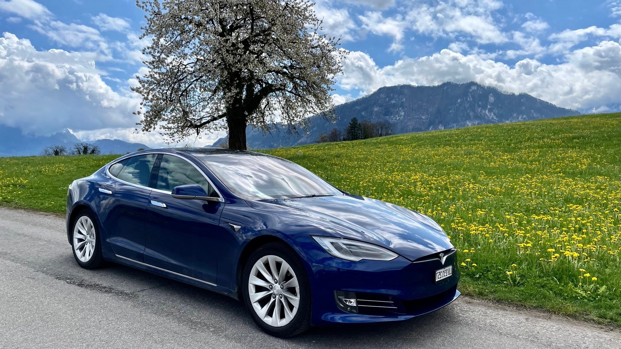 TESLA Model S Maximale-Reichweite