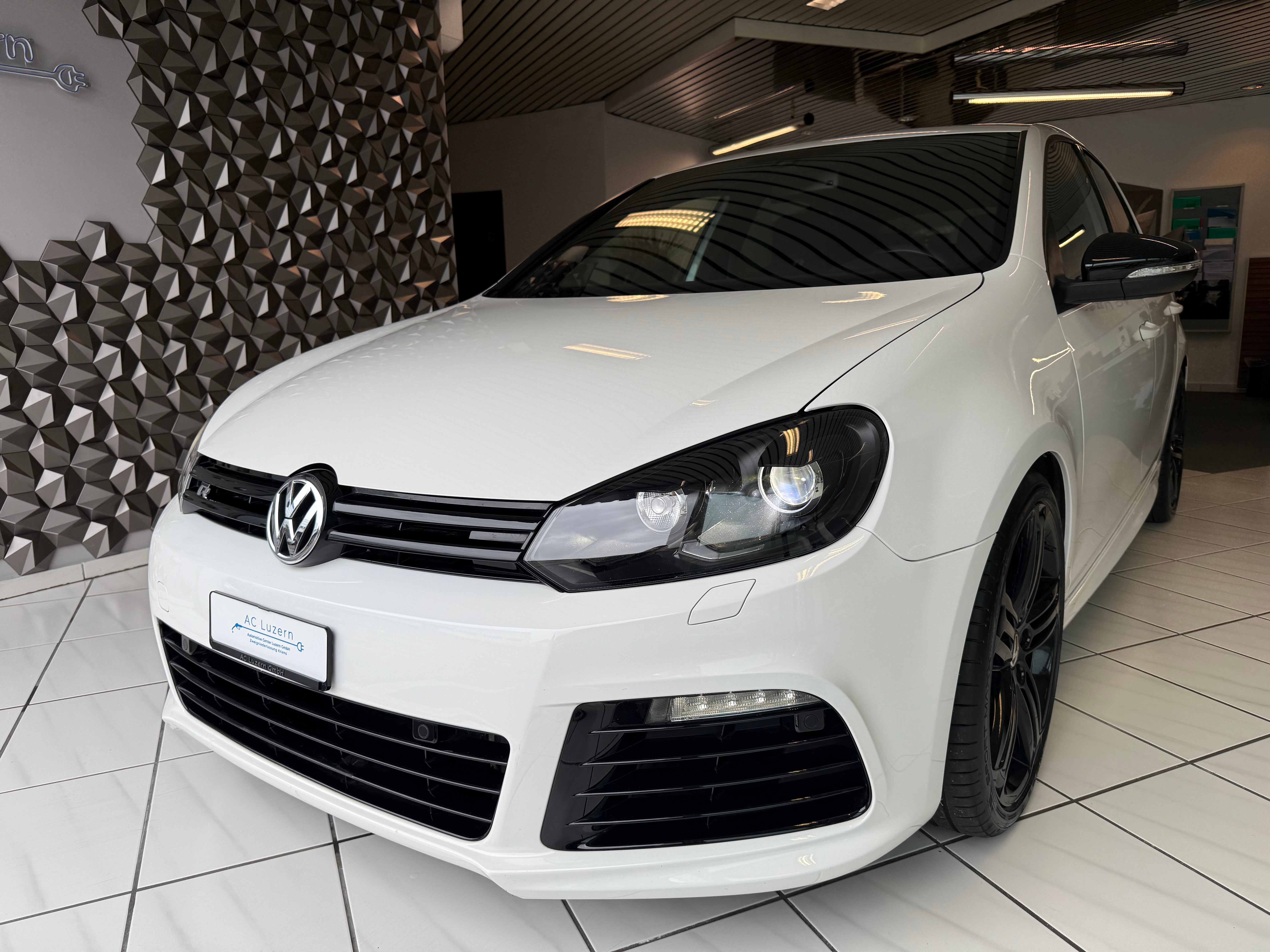 VW Golf 2.0 TSI R 4Motion DSG