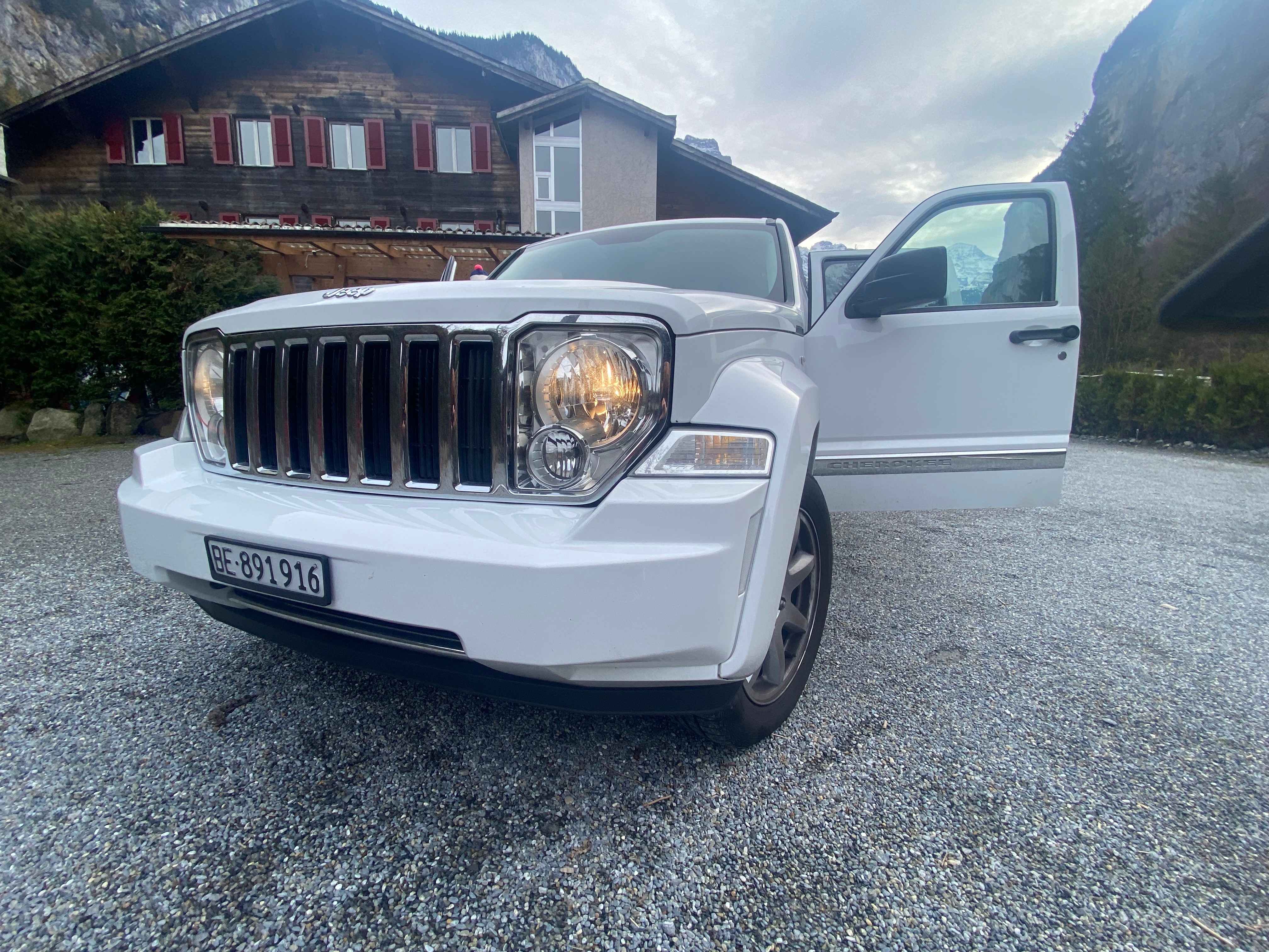 JEEP Cherokee 3.7 V6 Limited Automatic