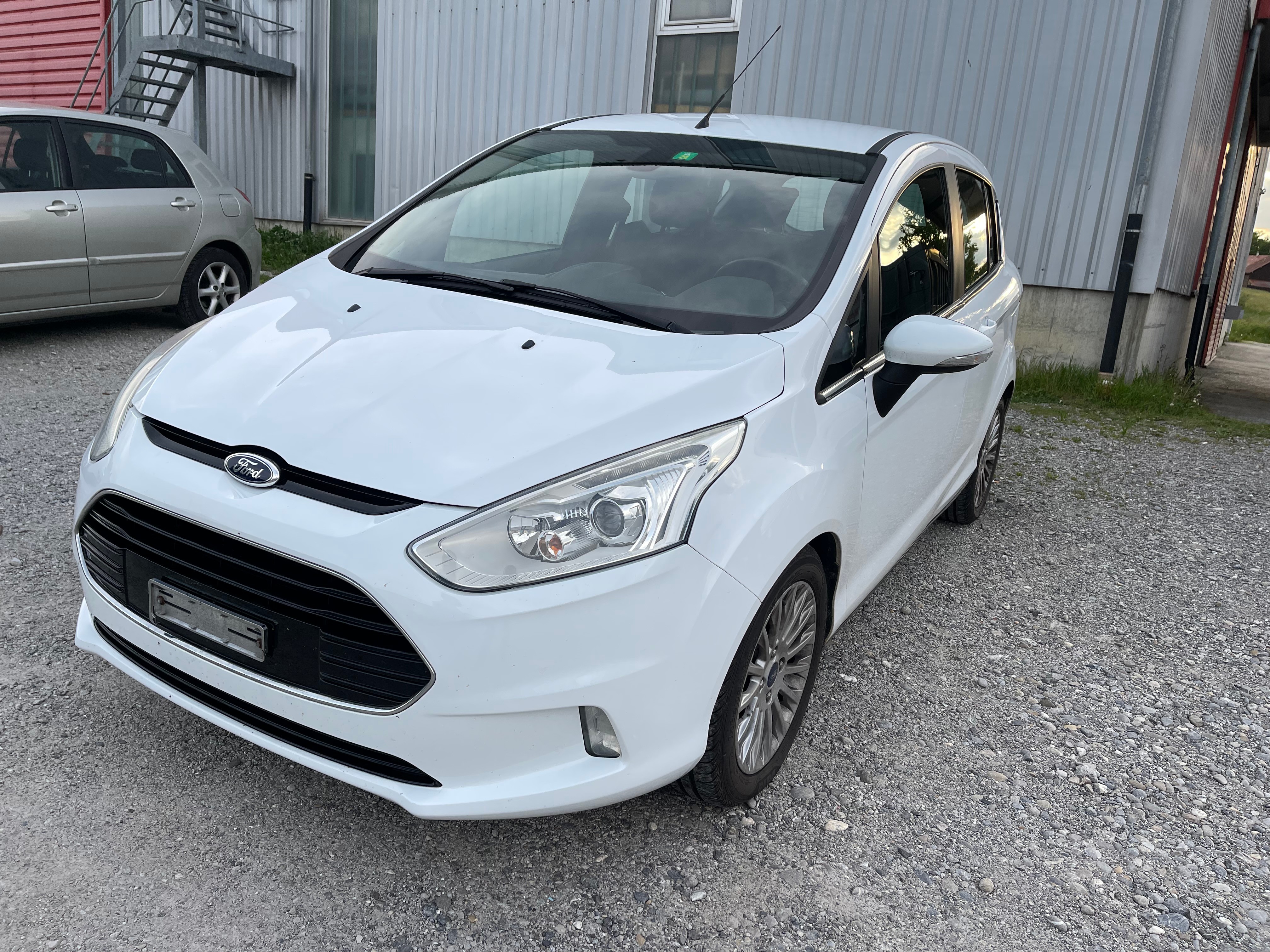 FORD B-Max 1.0 SCTi TitaniumX