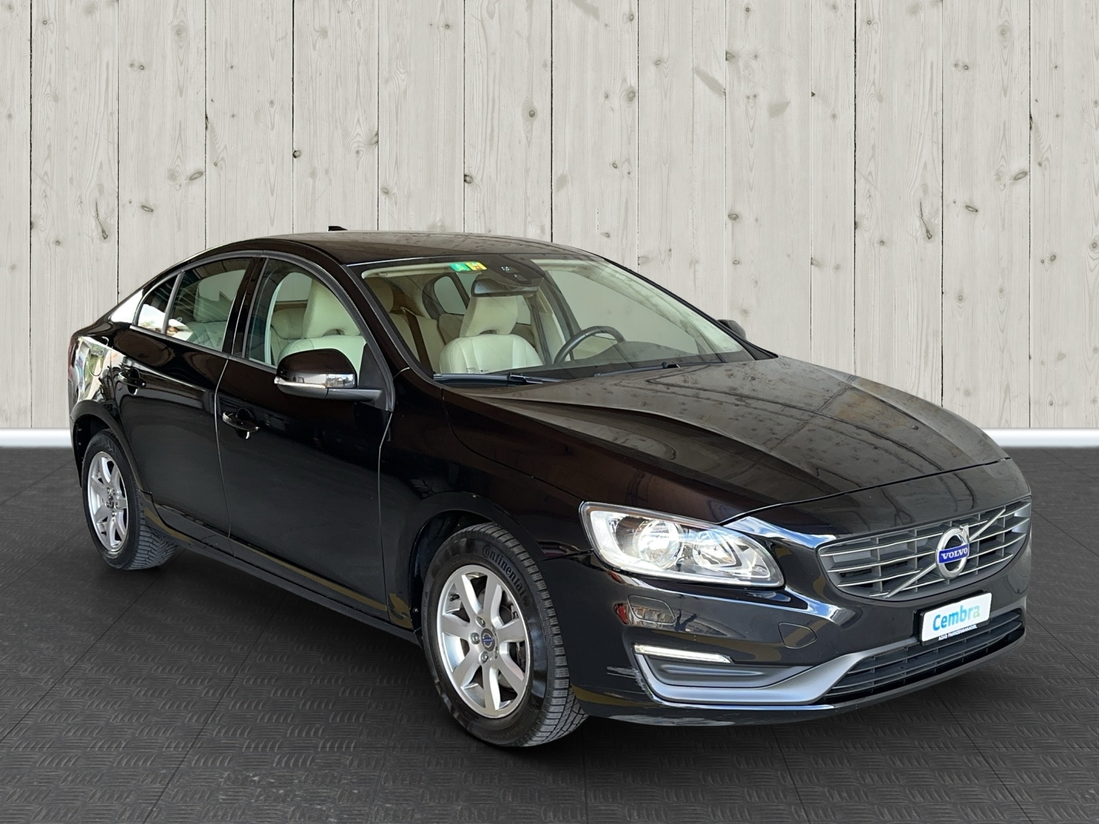 VOLVO S60 D2 Momentum Powershift