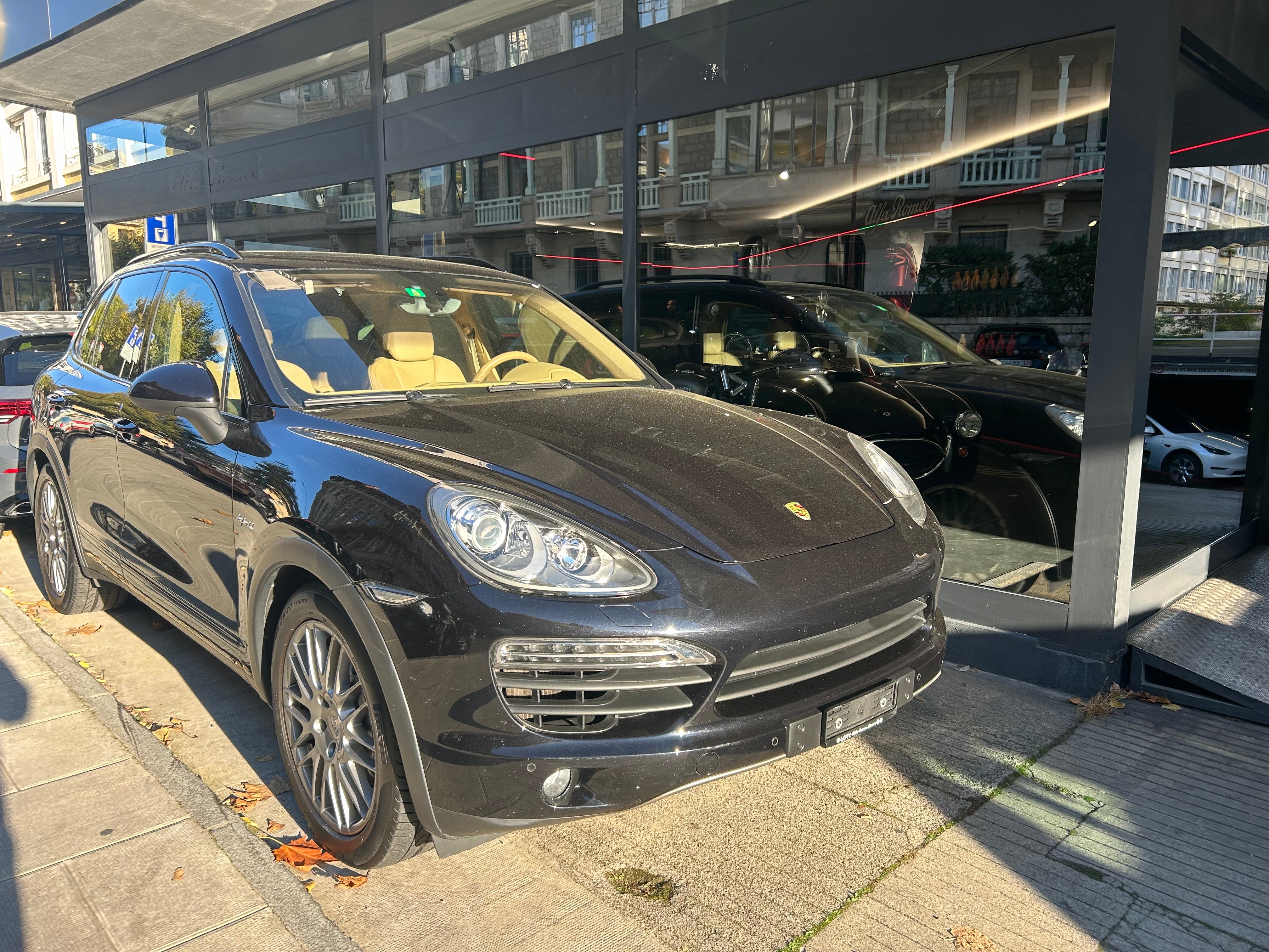 PORSCHE Cayenne S Hybrid