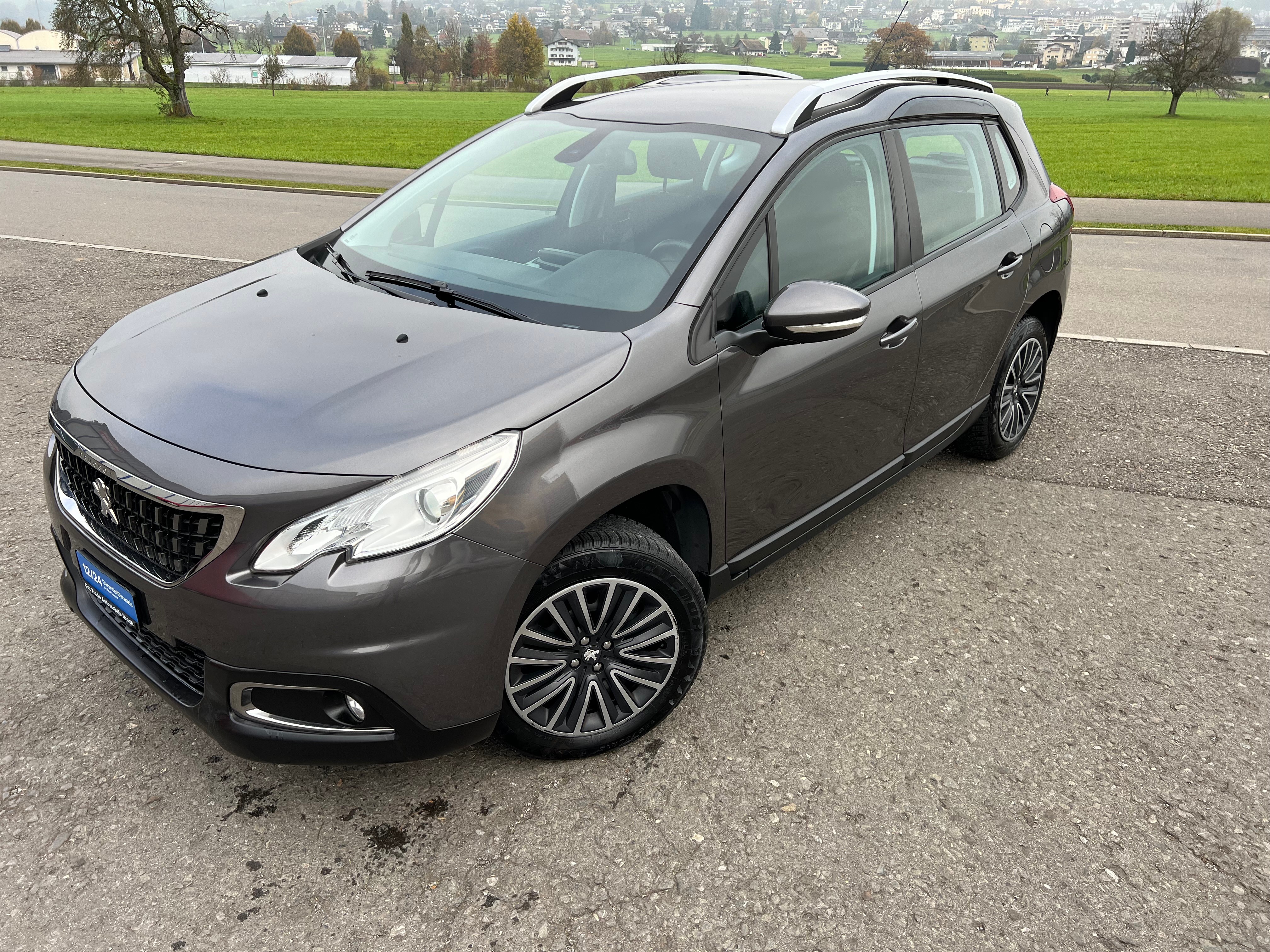 PEUGEOT 2008 1.2 PureTech Active