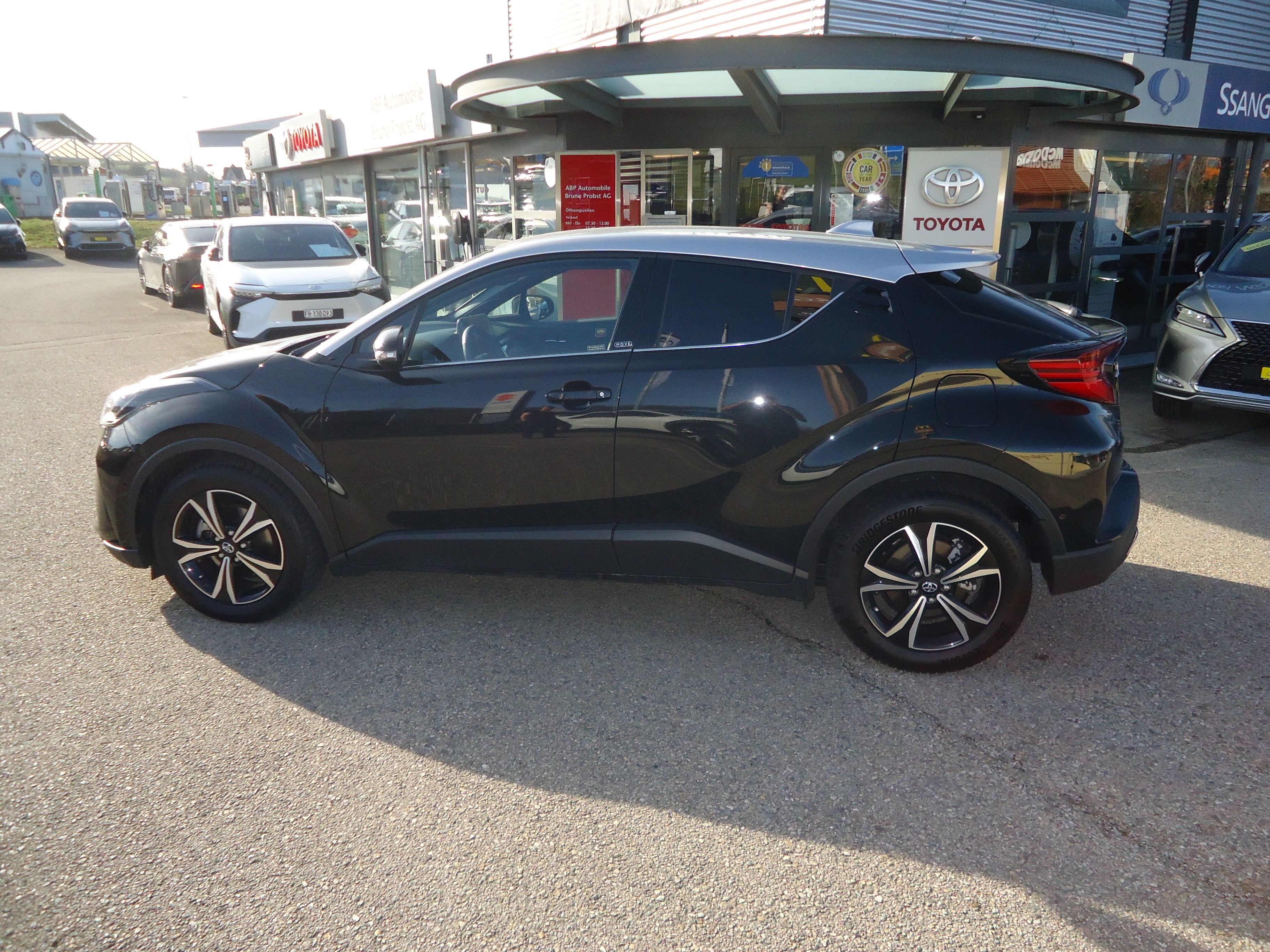 TOYOTA C-HR 2.0 HSD CVT Move