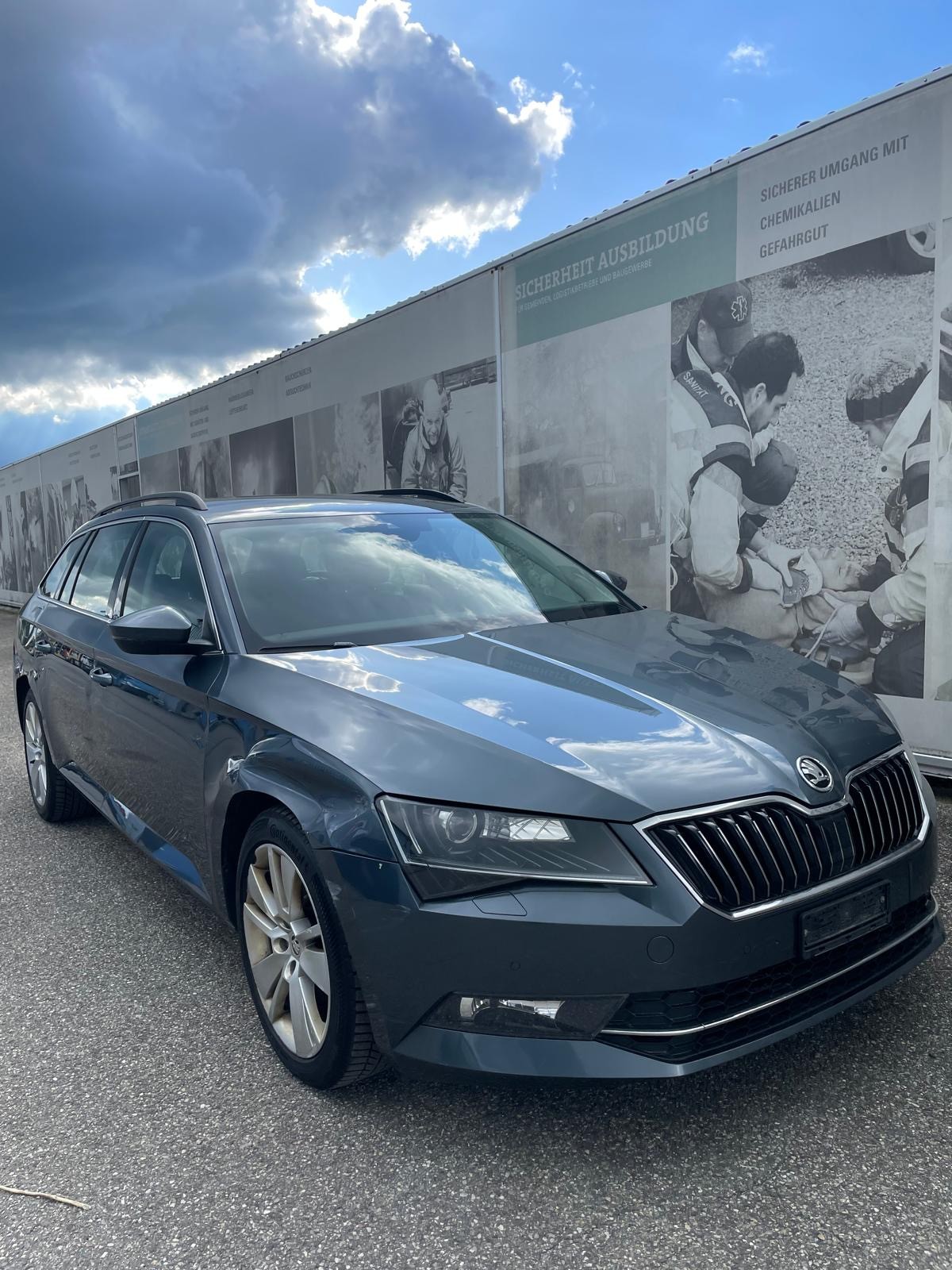 SKODA Superb Combi 2.0 TDi Ambition 4x4 DSG