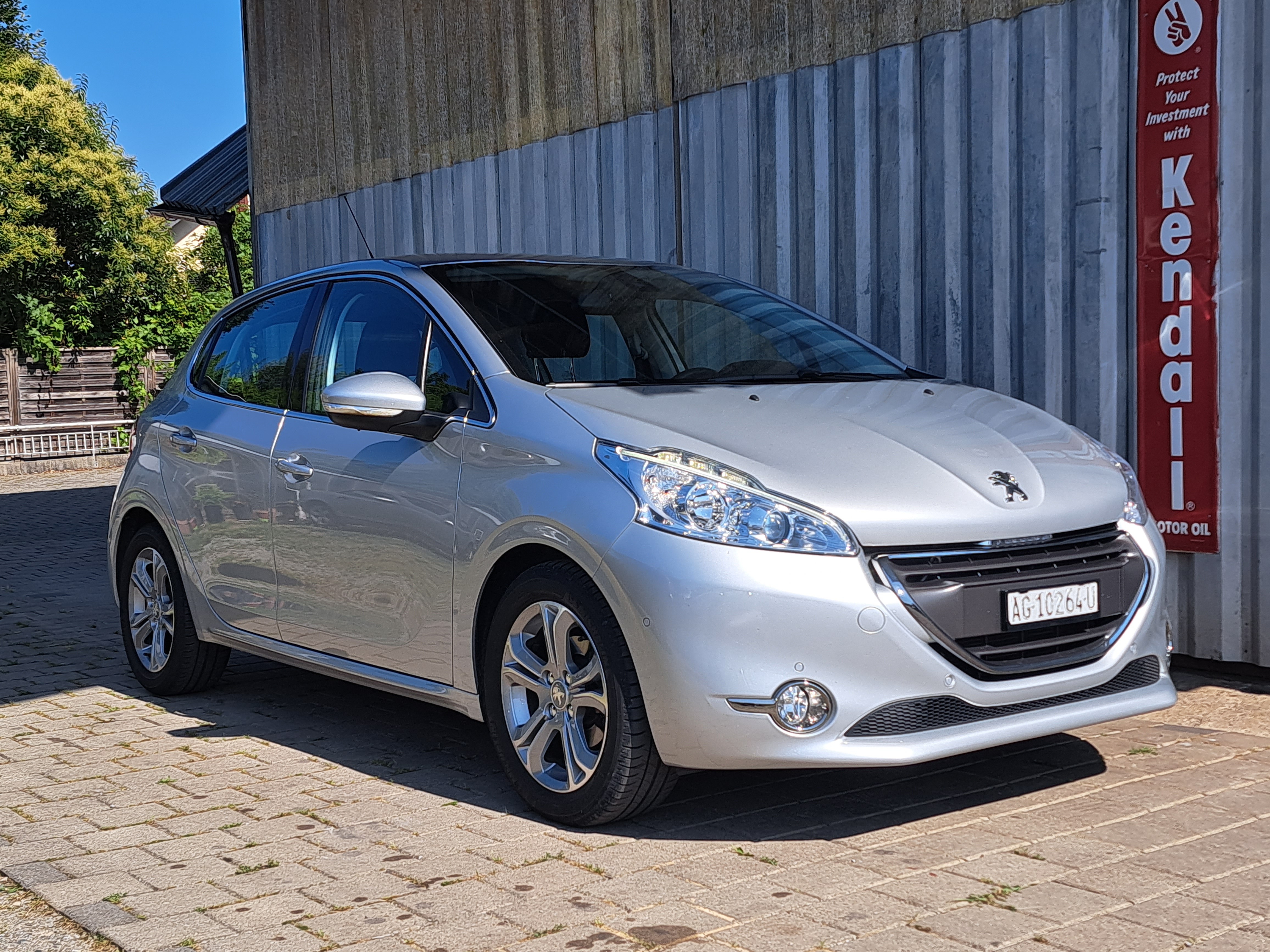 PEUGEOT 208 1.6 VTI Allure Automatik