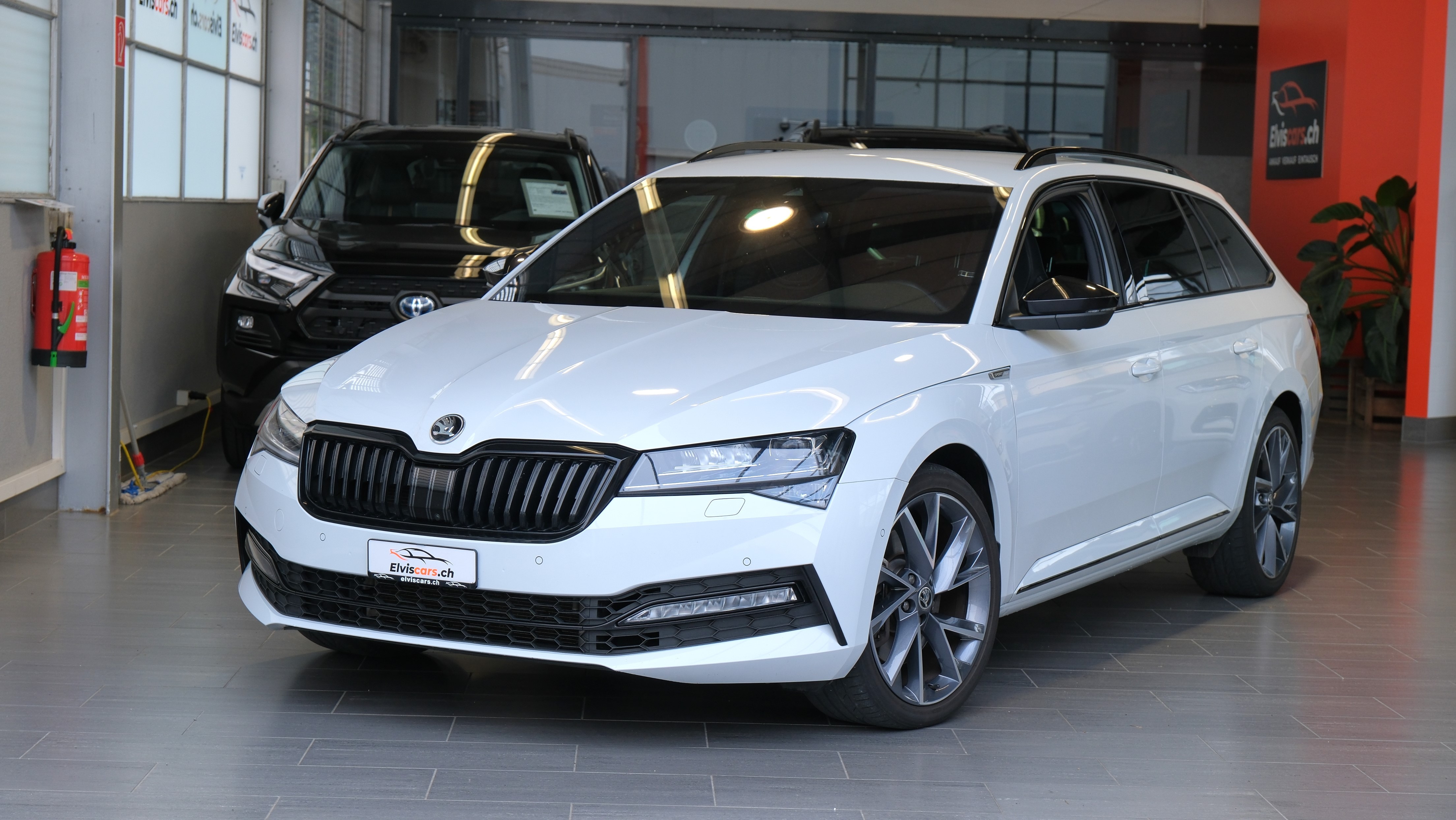 SKODA Superb Combi 2.0 TSI SportLine 4x4 DSG