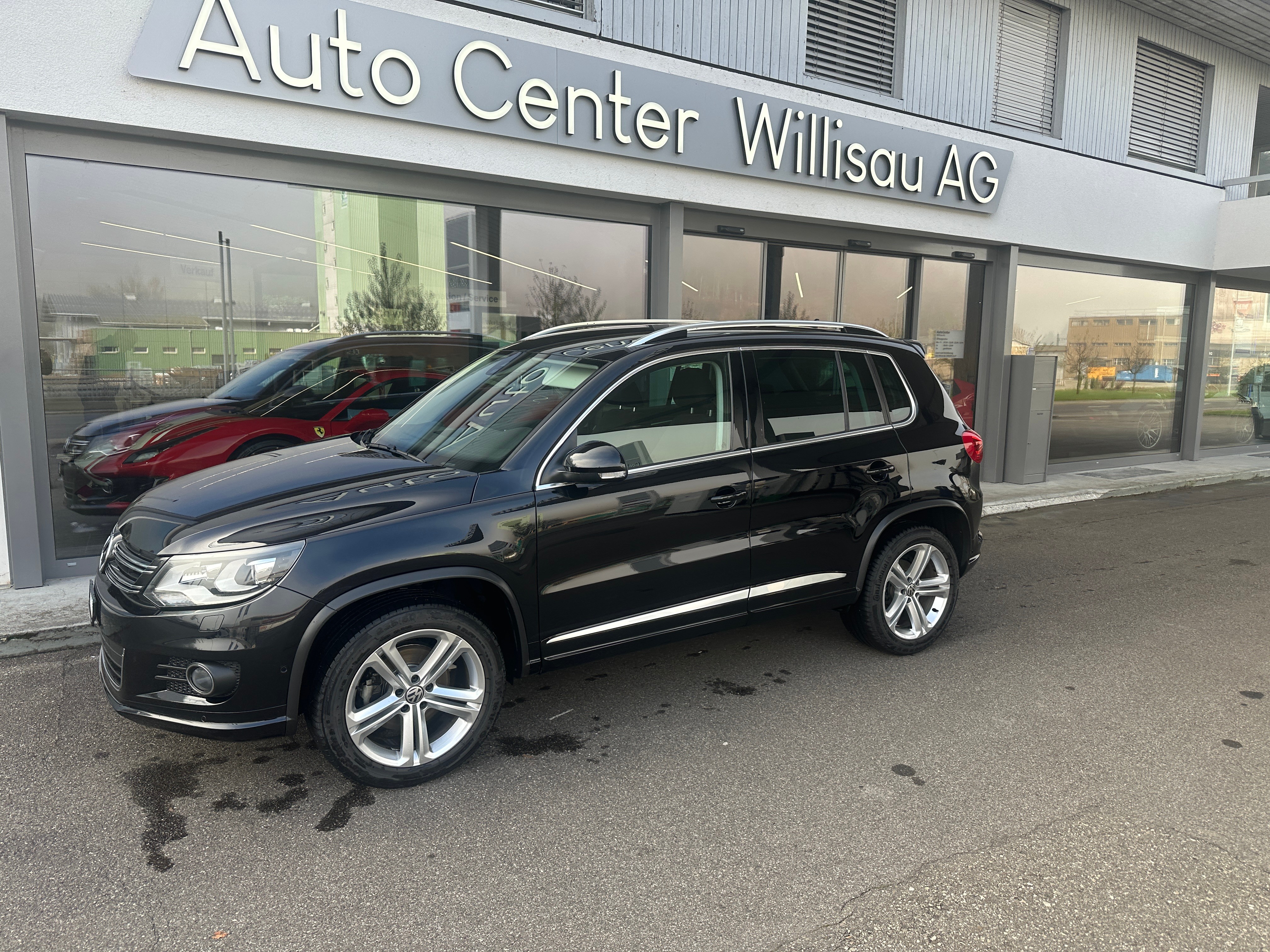 VW Tiguan 2.0 TSI R-Line Design 4Motion