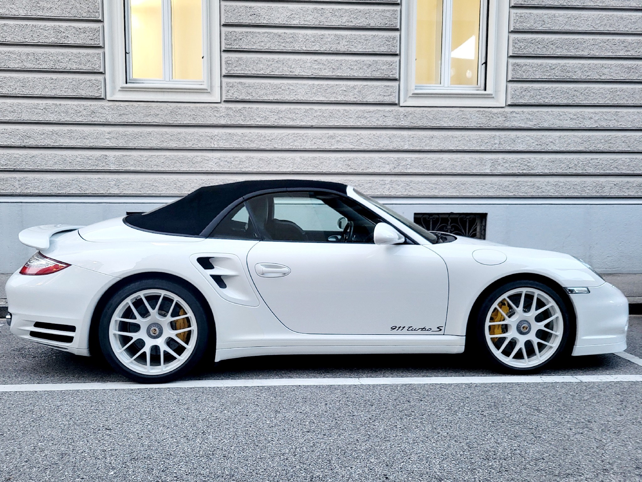 PORSCHE 911 Cabrio Turbo S PDK