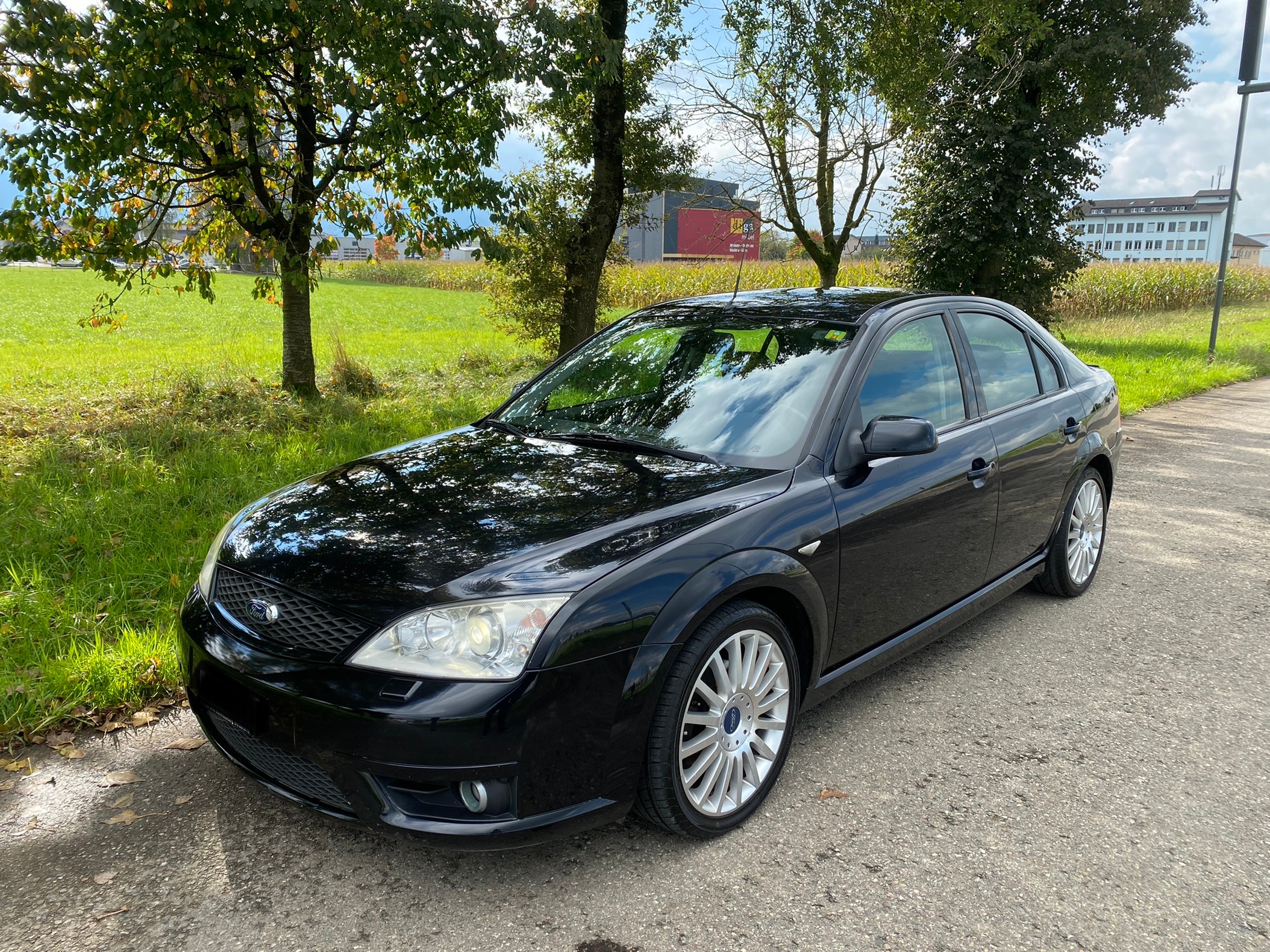 FORD Mondeo 3.0i V6 ST220