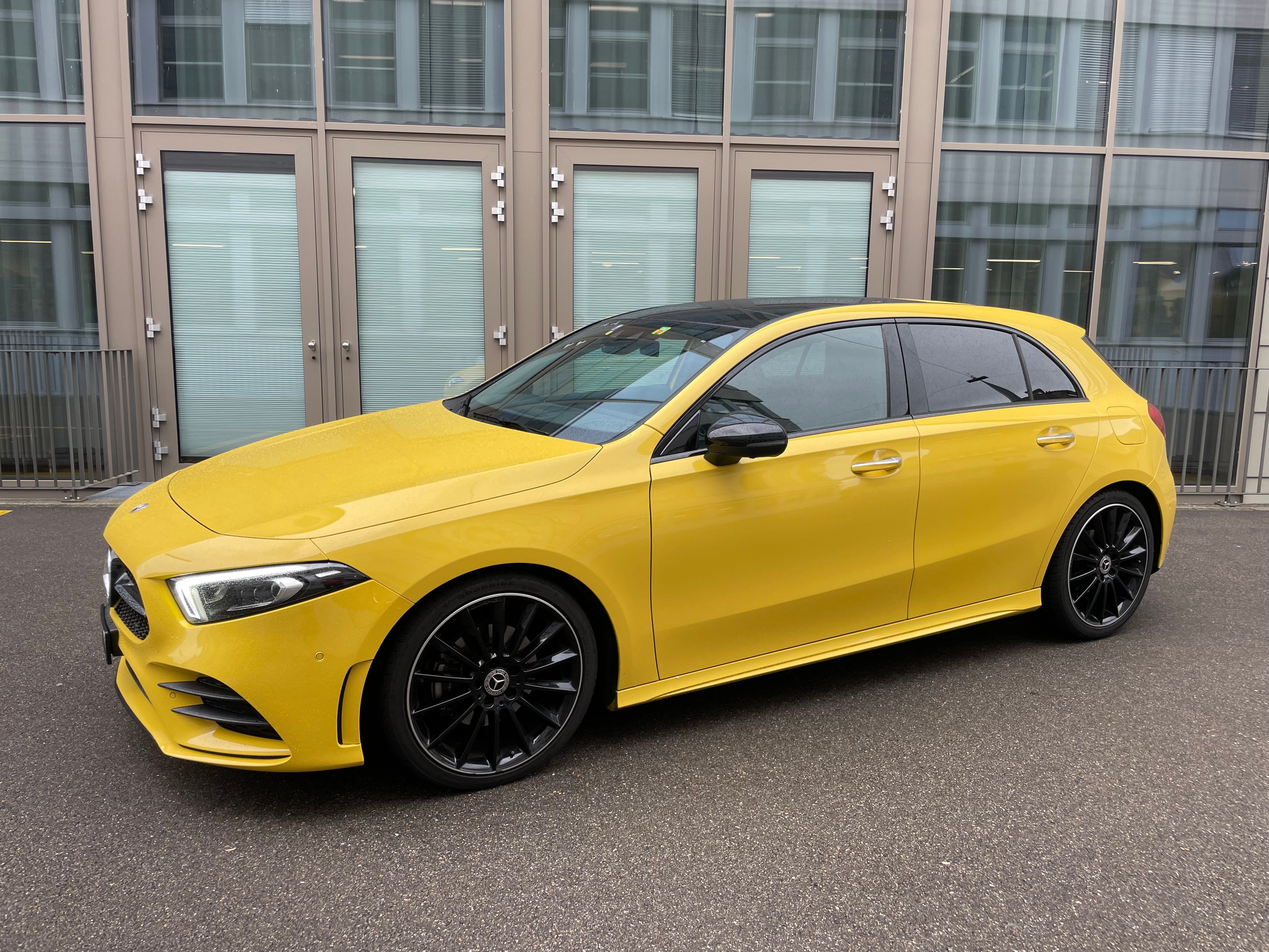 MERCEDES-BENZ A 180 Night Star AMG Line 7G-DCT