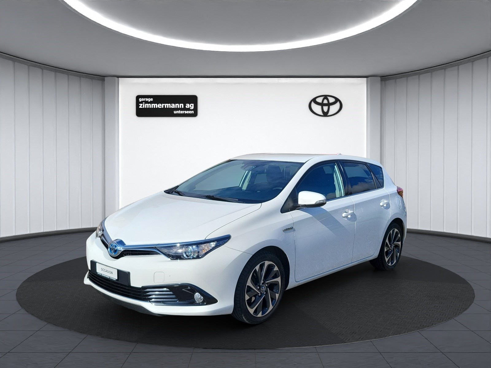 TOYOTA Auris 1.8 HSD Trend