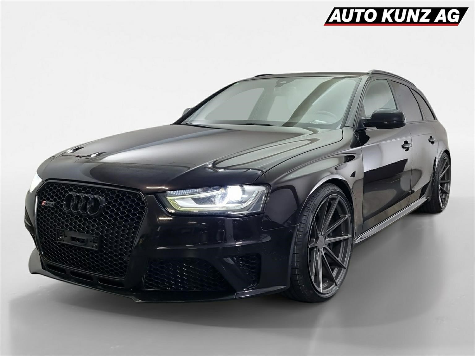 AUDI RS4 Avant 4.2 FSI quattro