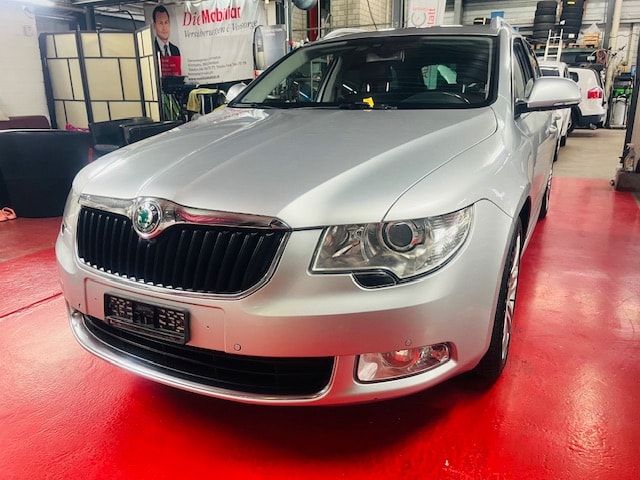 SKODA Superb Combi 3.6 FSI Elegance 4x4 DSG