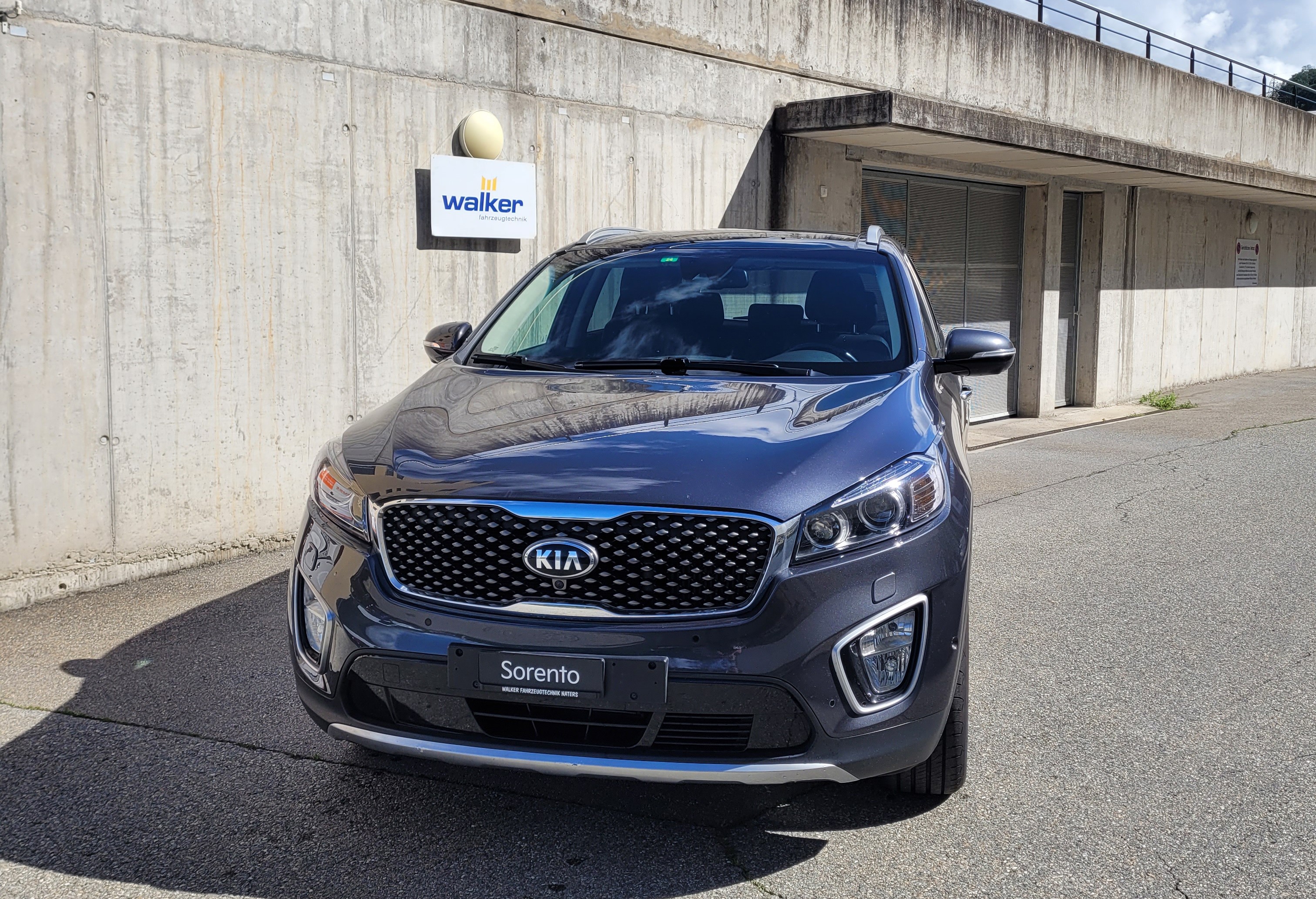 KIA Sorento 2.2 CRDI Style 7P. Automatic