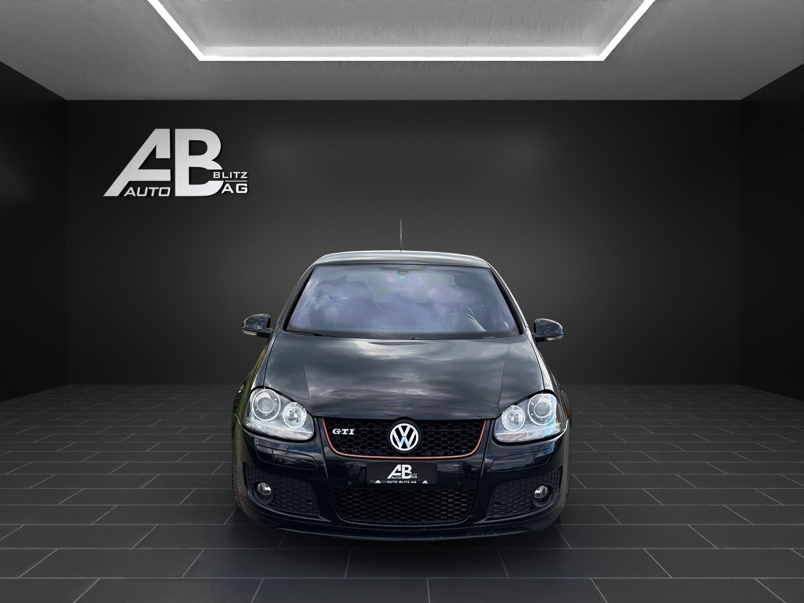 VW Golf 2.0 TFSI GTI Edition 30