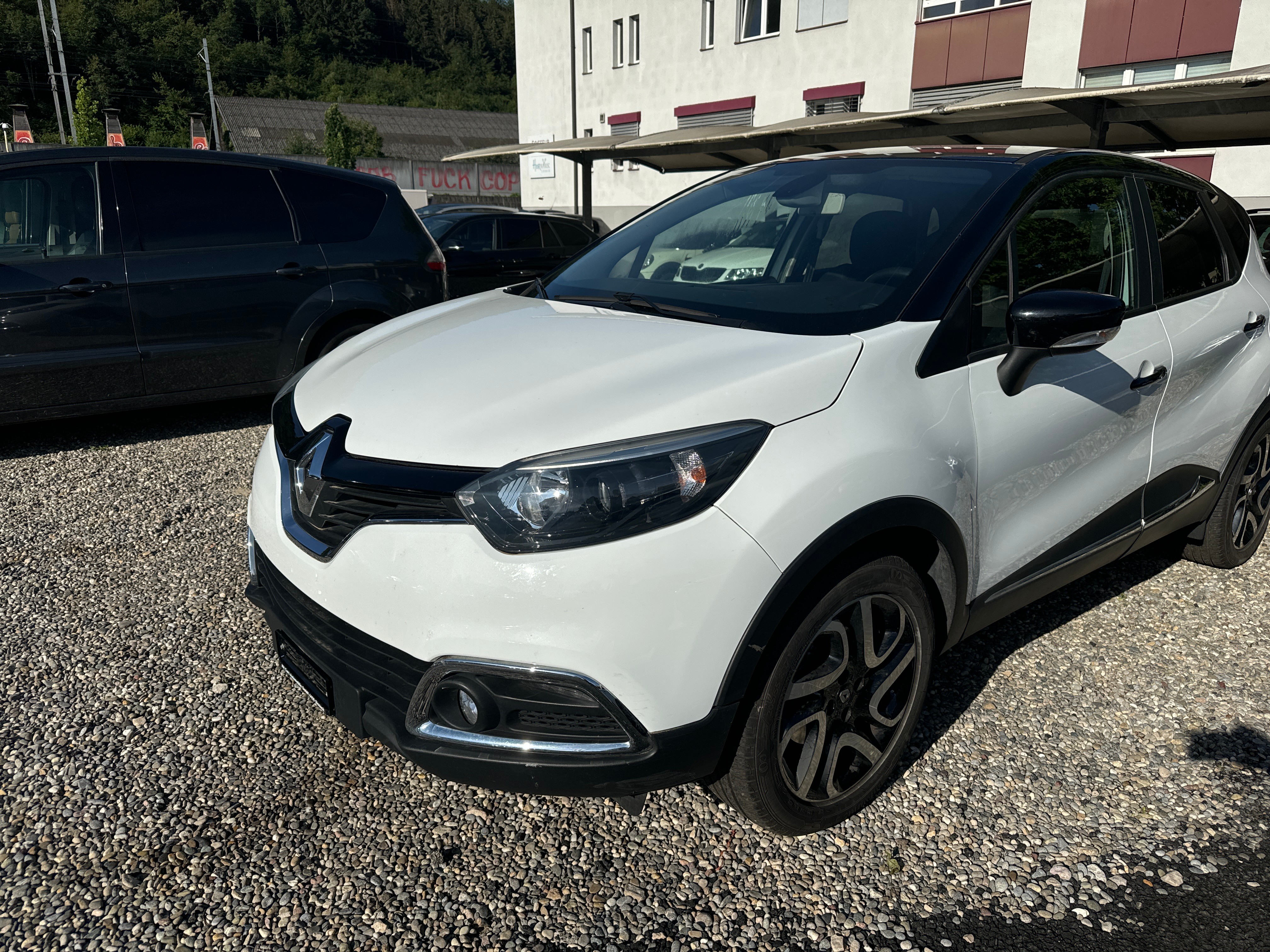 RENAULT Captur 1.2 T 16V Dynamique EDC