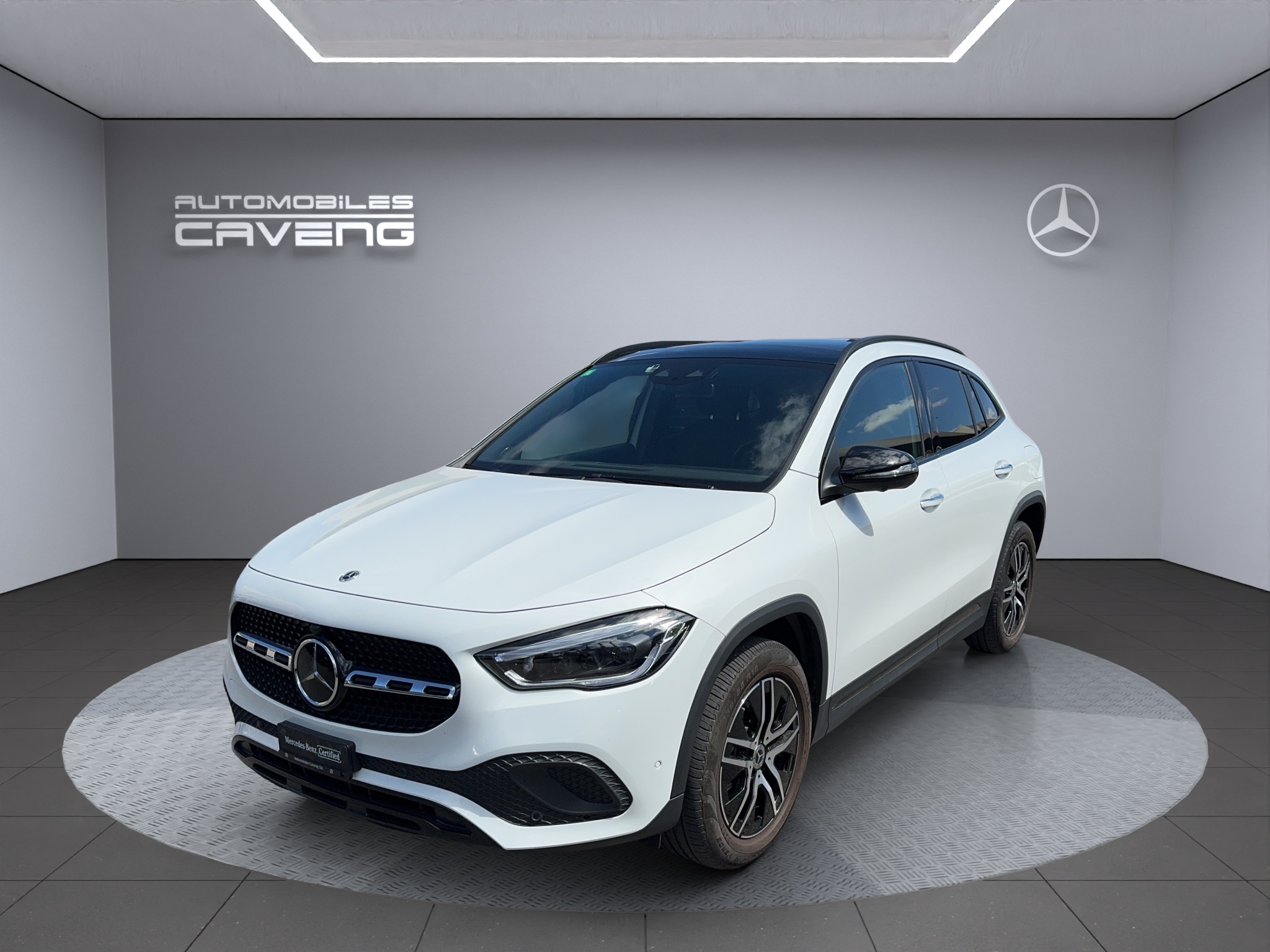 MERCEDES-BENZ GLA 250e Progressive 8G-DCT