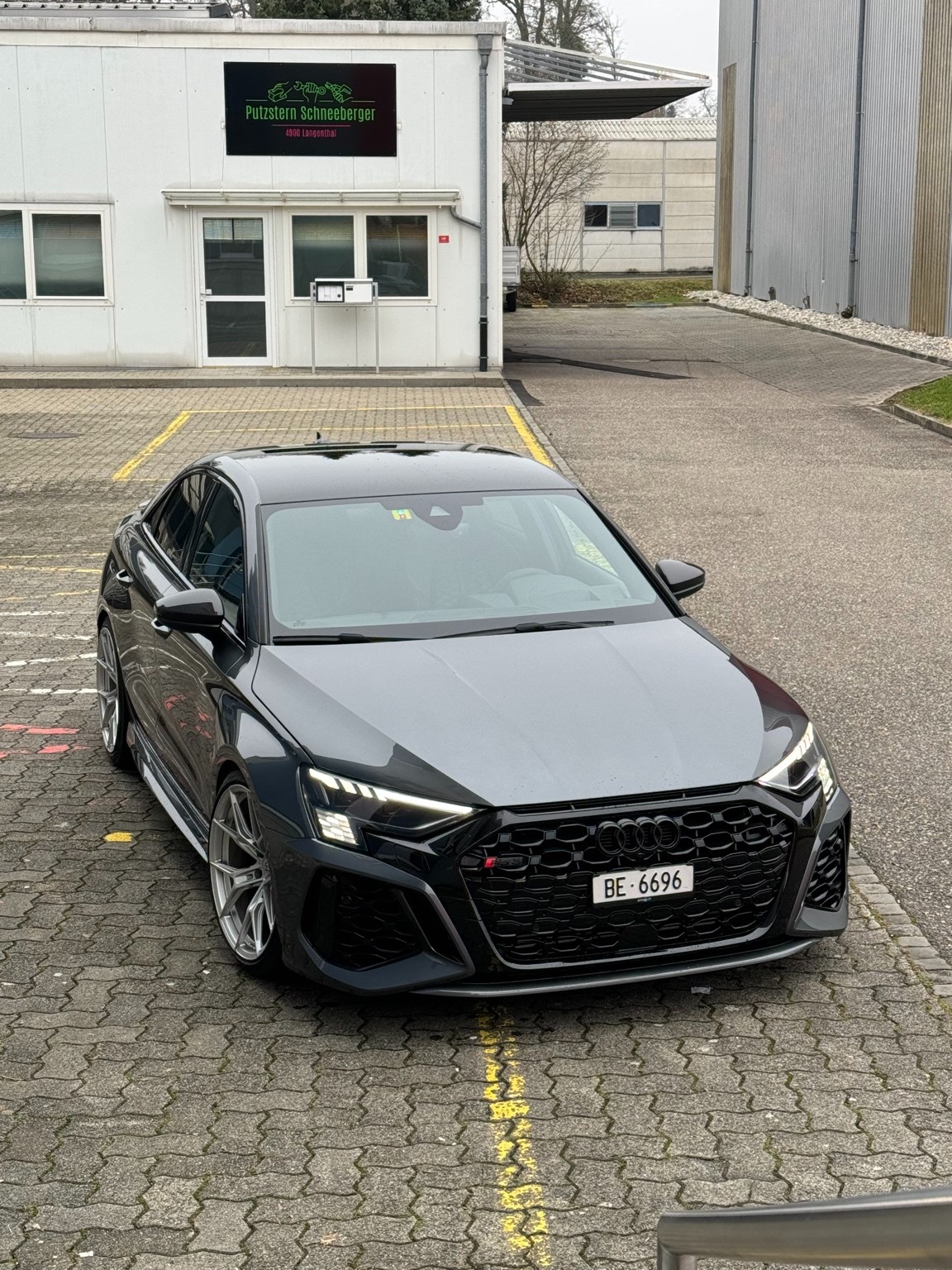 AUDI RS3 Limousine 2.5 TSI quattro S-tronic