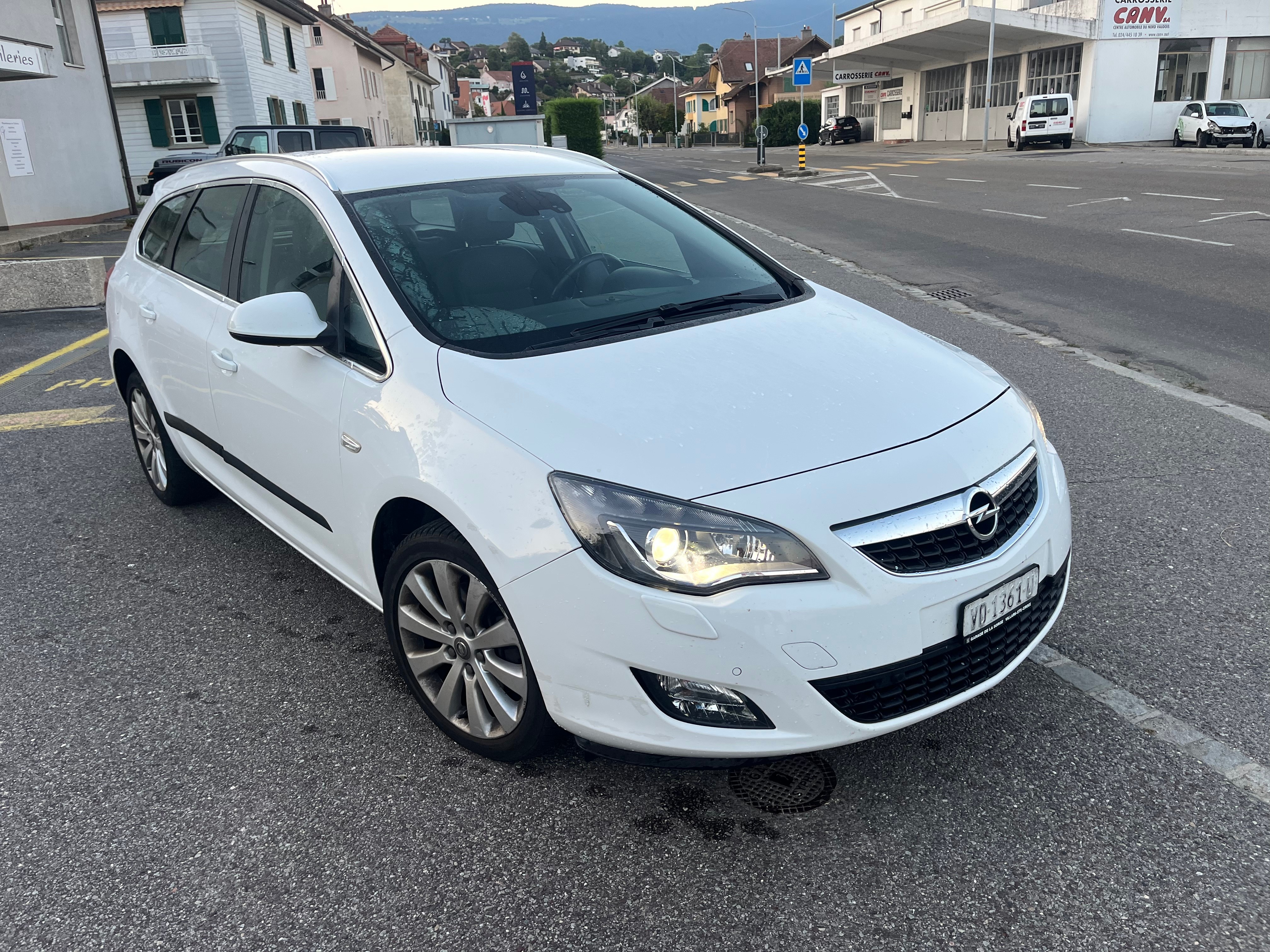 OPEL Astra SportsTourer 2.0 CDTi Enjoy