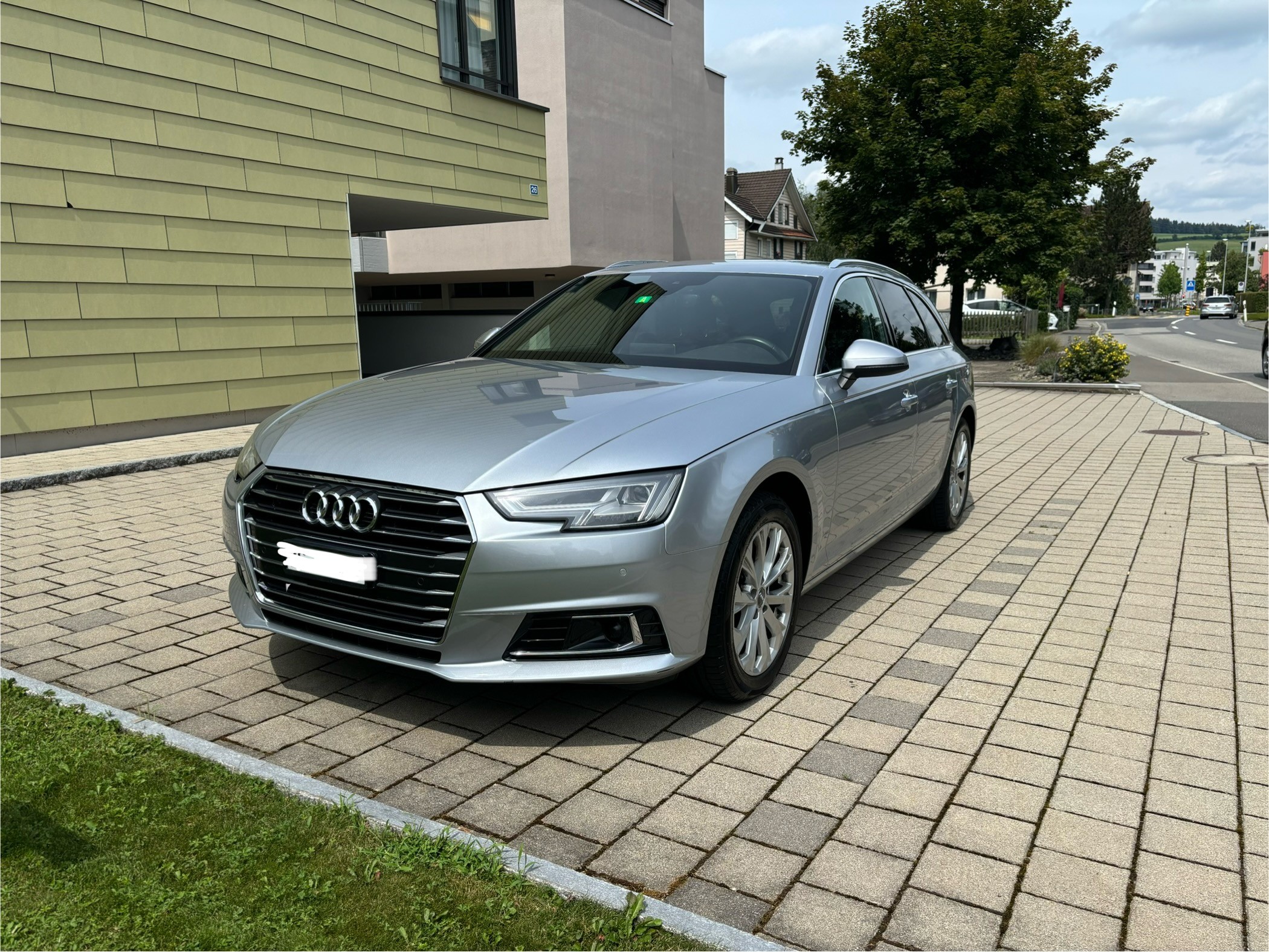 AUDI A4 Avant 2.0 TFSI S-tronic