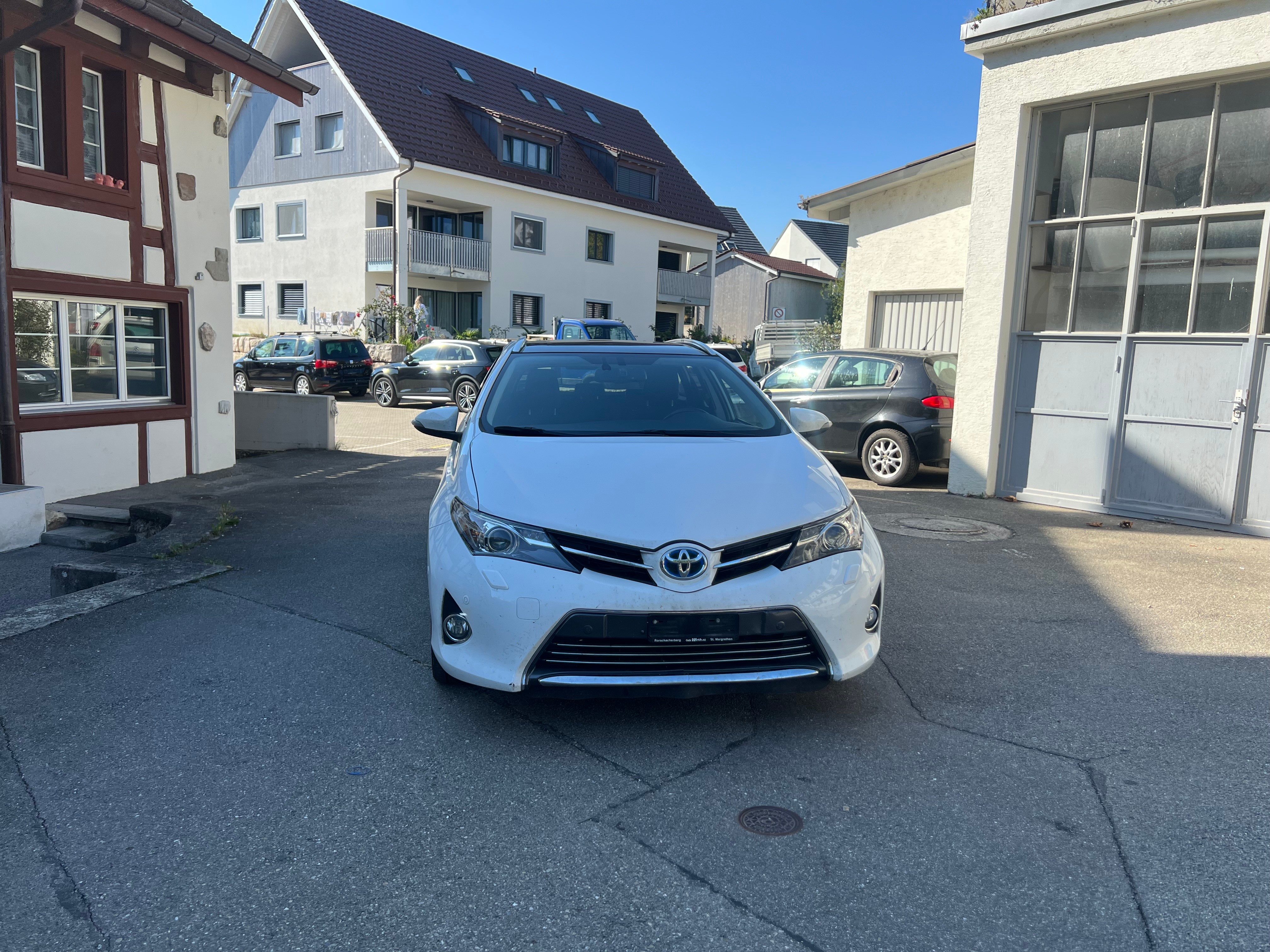 TOYOTA Auris Touring Sports 1.8 16V HSD Linea Luna