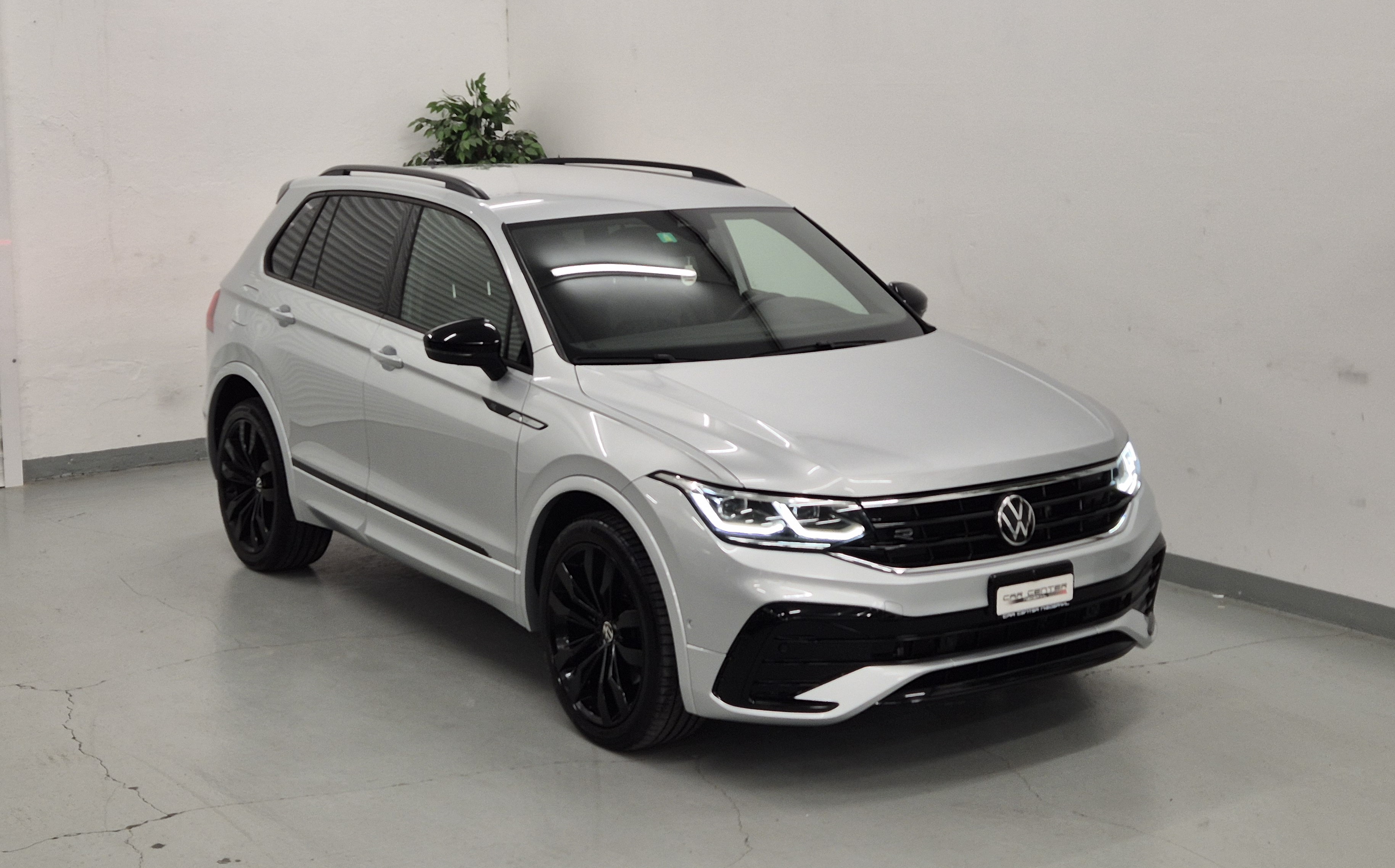 VW Tiguan 2.0TSI R-Line 4Motion DSG BLACK STYLE