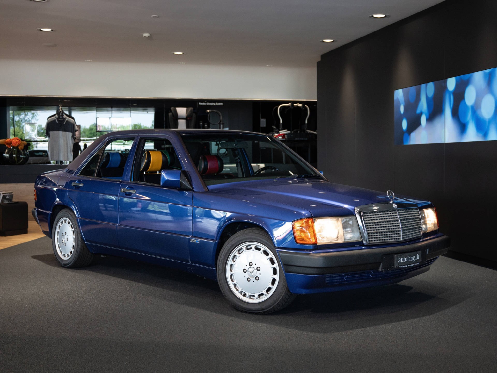 MERCEDES-BENZ 190 E 2.3 Avantgarde Azzurro