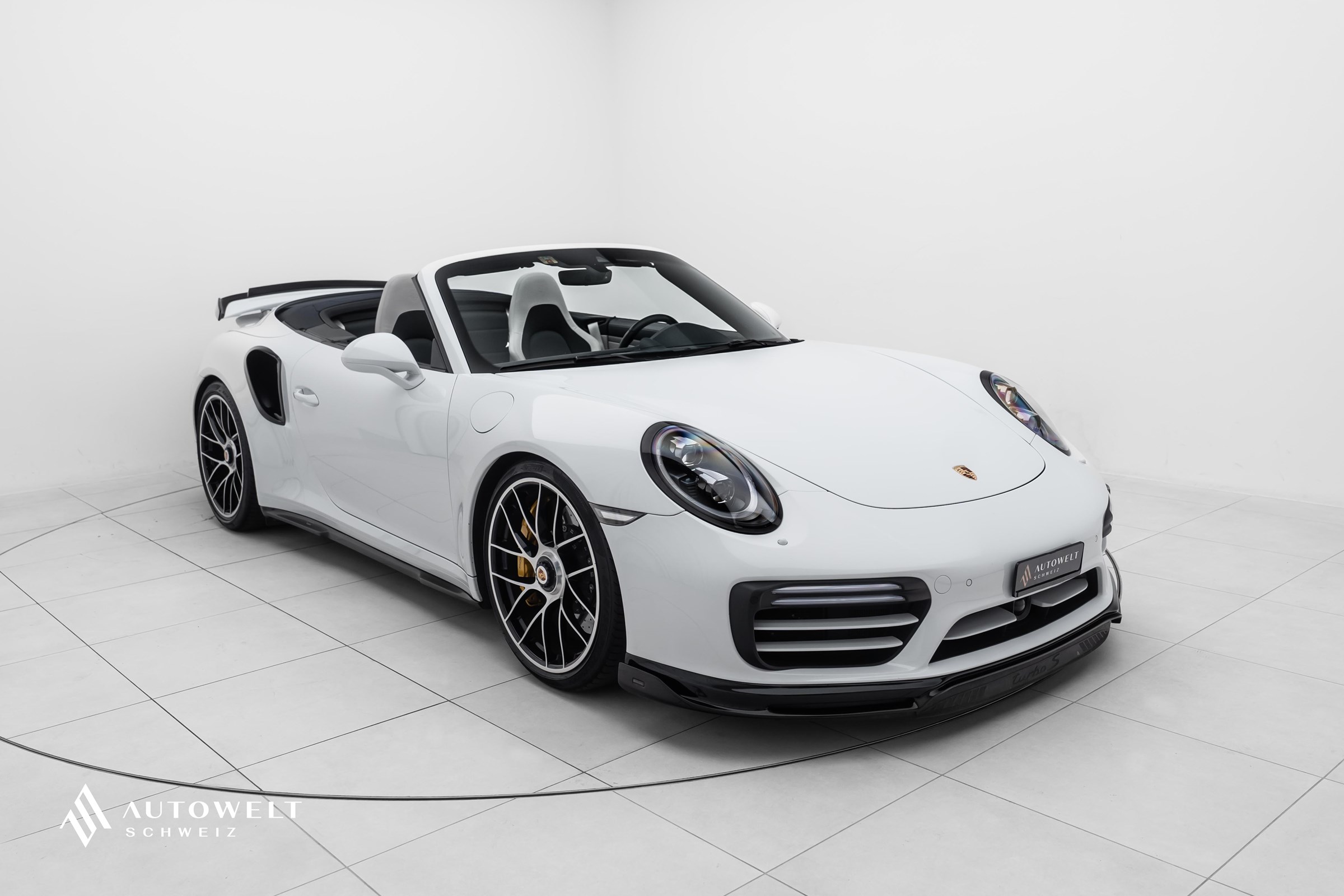 PORSCHE 911 Turbo S Cabrio PDK