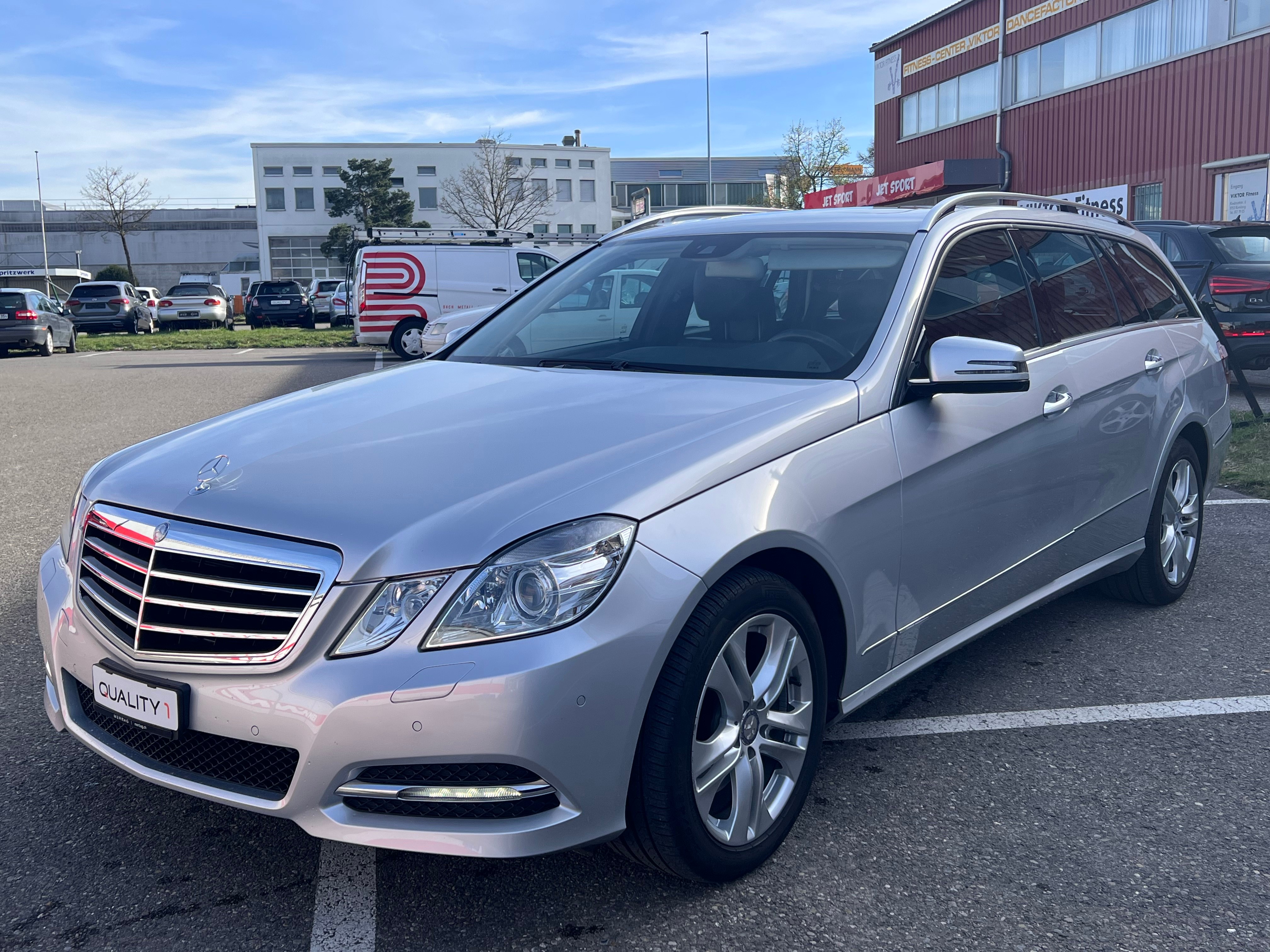 MERCEDES-BENZ E 350 Avantgarde 4Matic 7G-Tronic