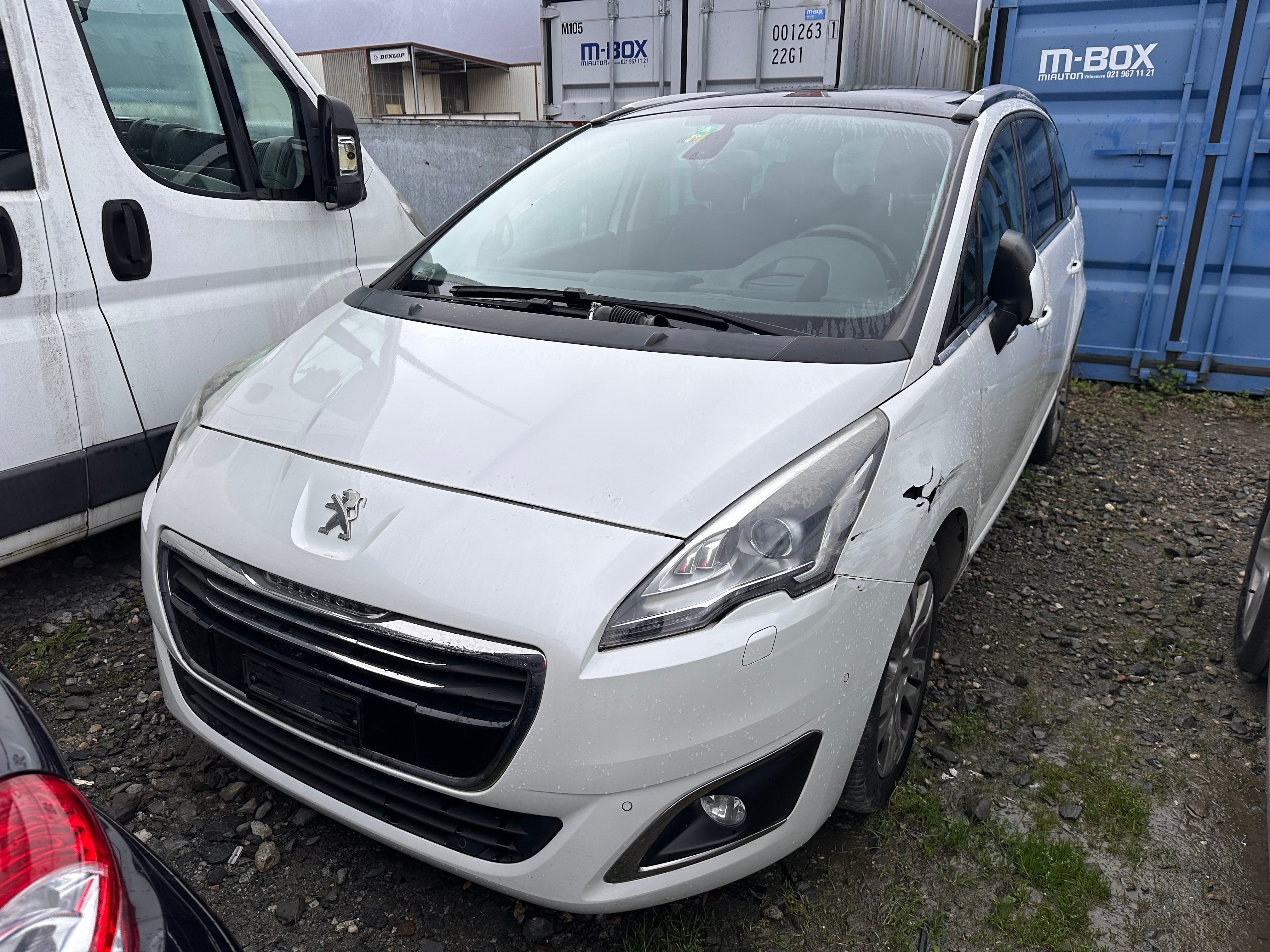 PEUGEOT 5008 2.0 BlueHDI Allure