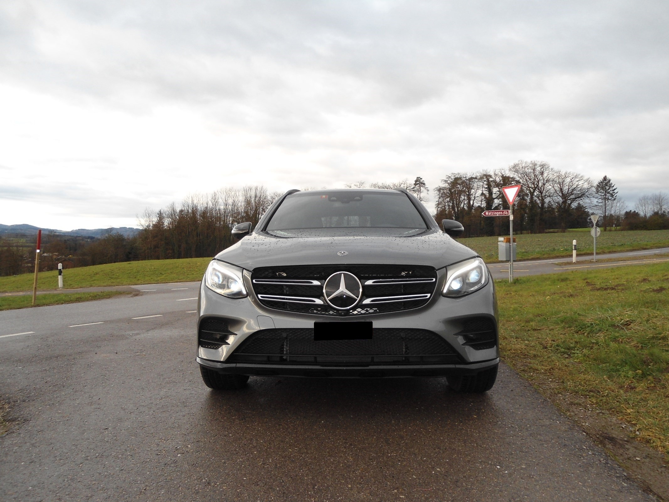 MERCEDES-BENZ GLC 300 Runout Edition 4Matic 9G-Tronic