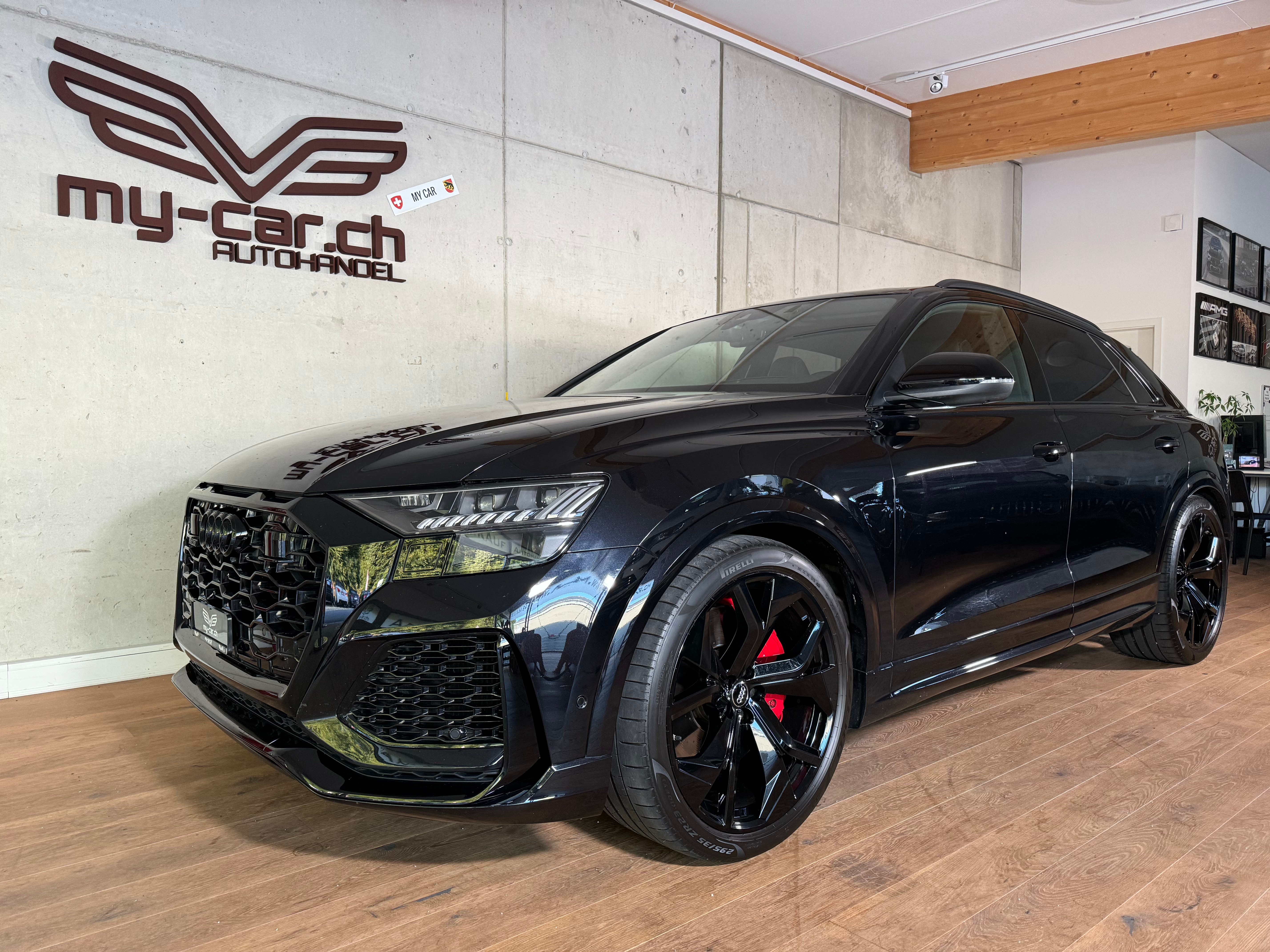 AUDI RSQ8 quattro tiptronic