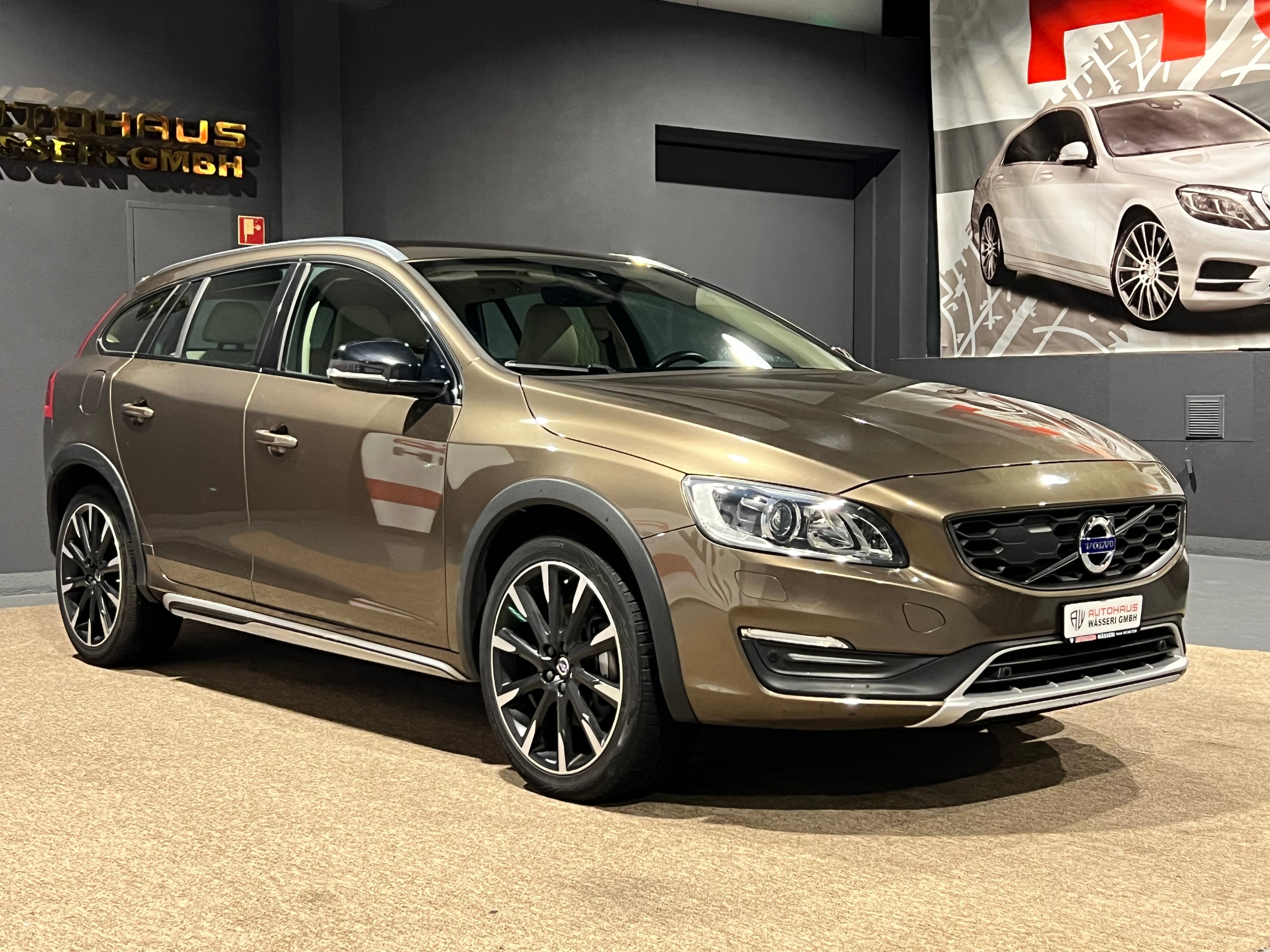 VOLVO V60 Cross Country D4 AWD ExecutiveGeartronic