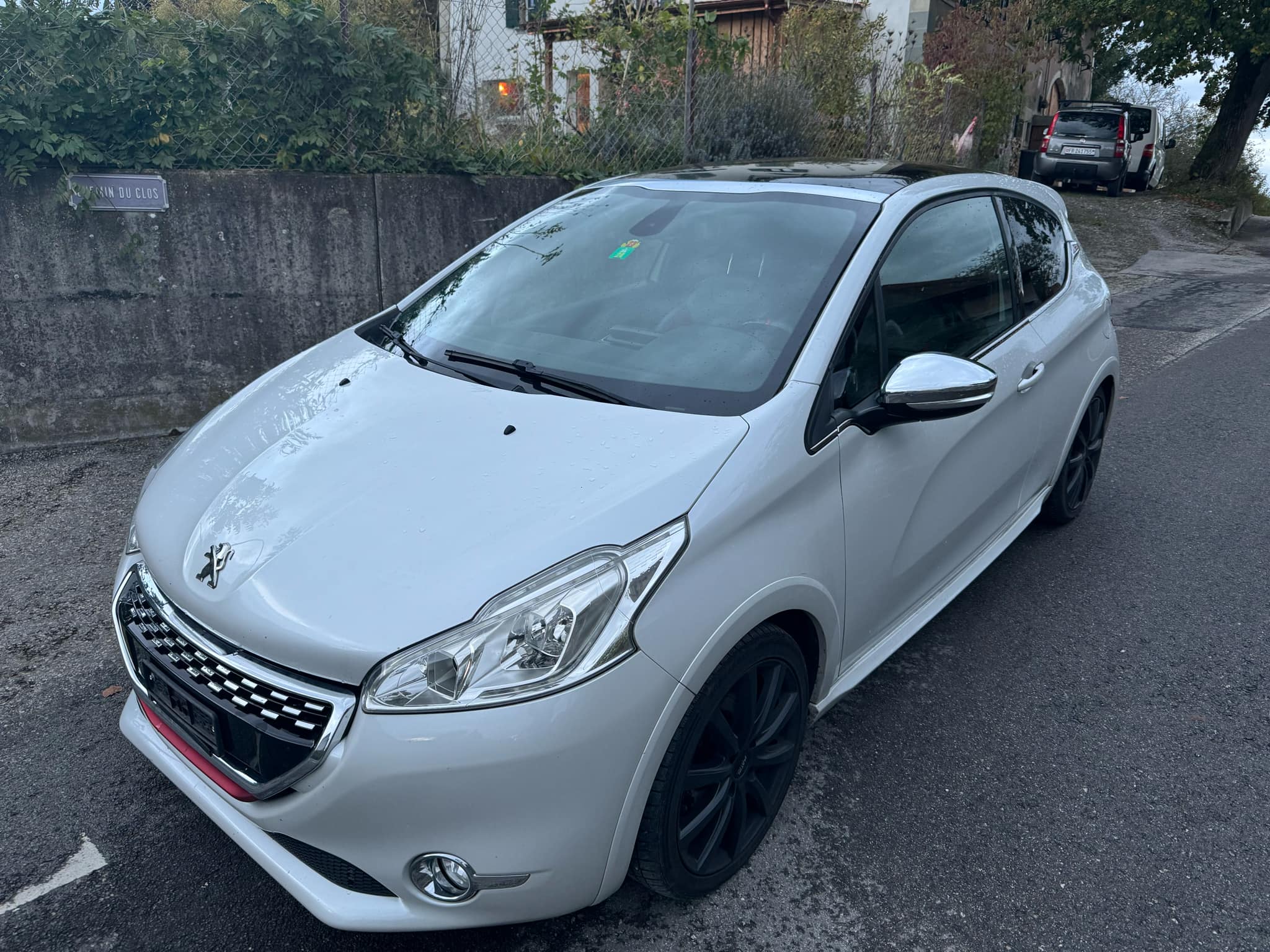 PEUGEOT 208 1.6 Turbo GTi