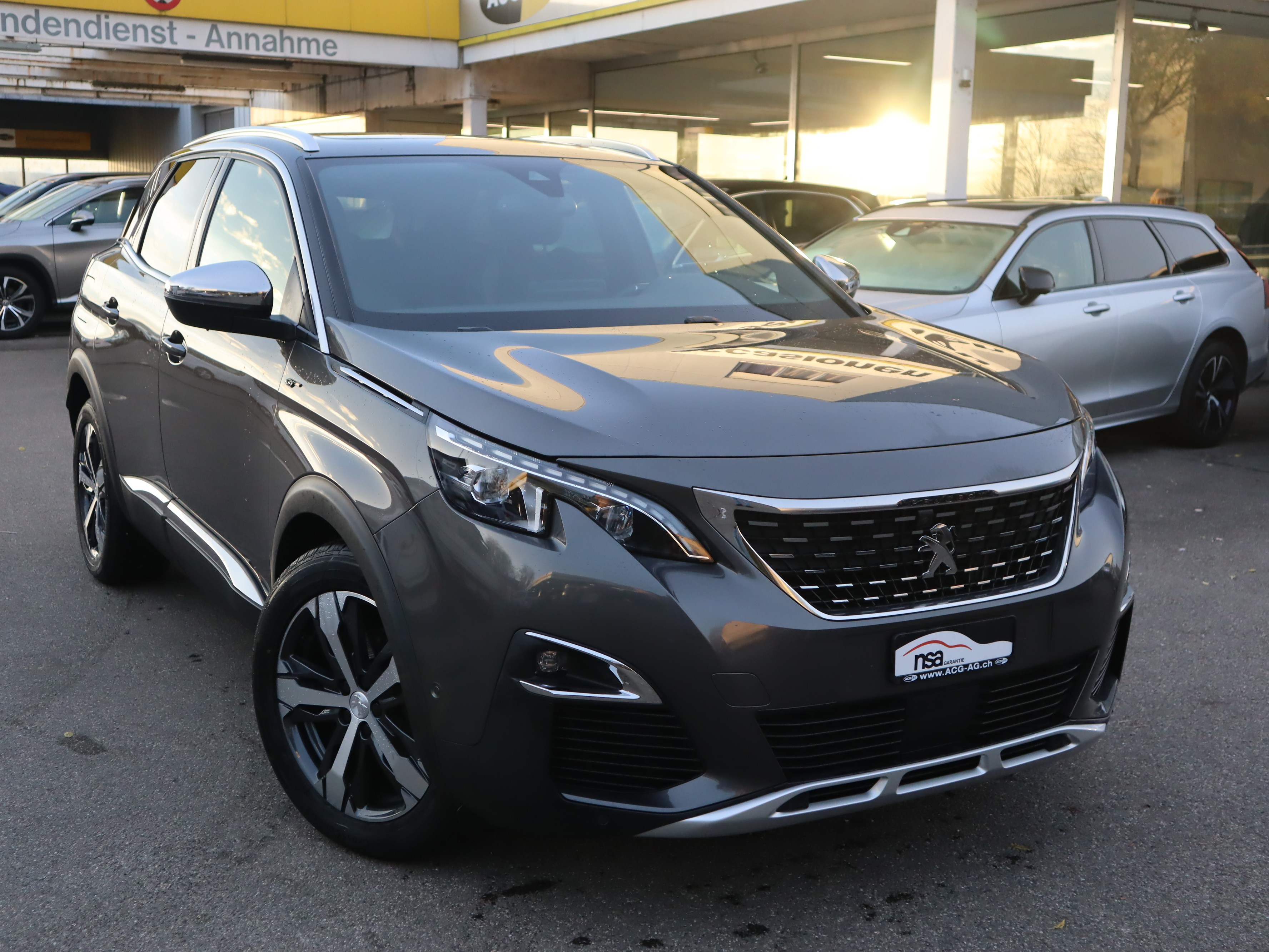 PEUGEOT 3008 2.0 BlueHDi GT EAT ** Gr.Navi ** PR.Glasschiebedach ** Leder ** RF-Kamera ** ab MFK **