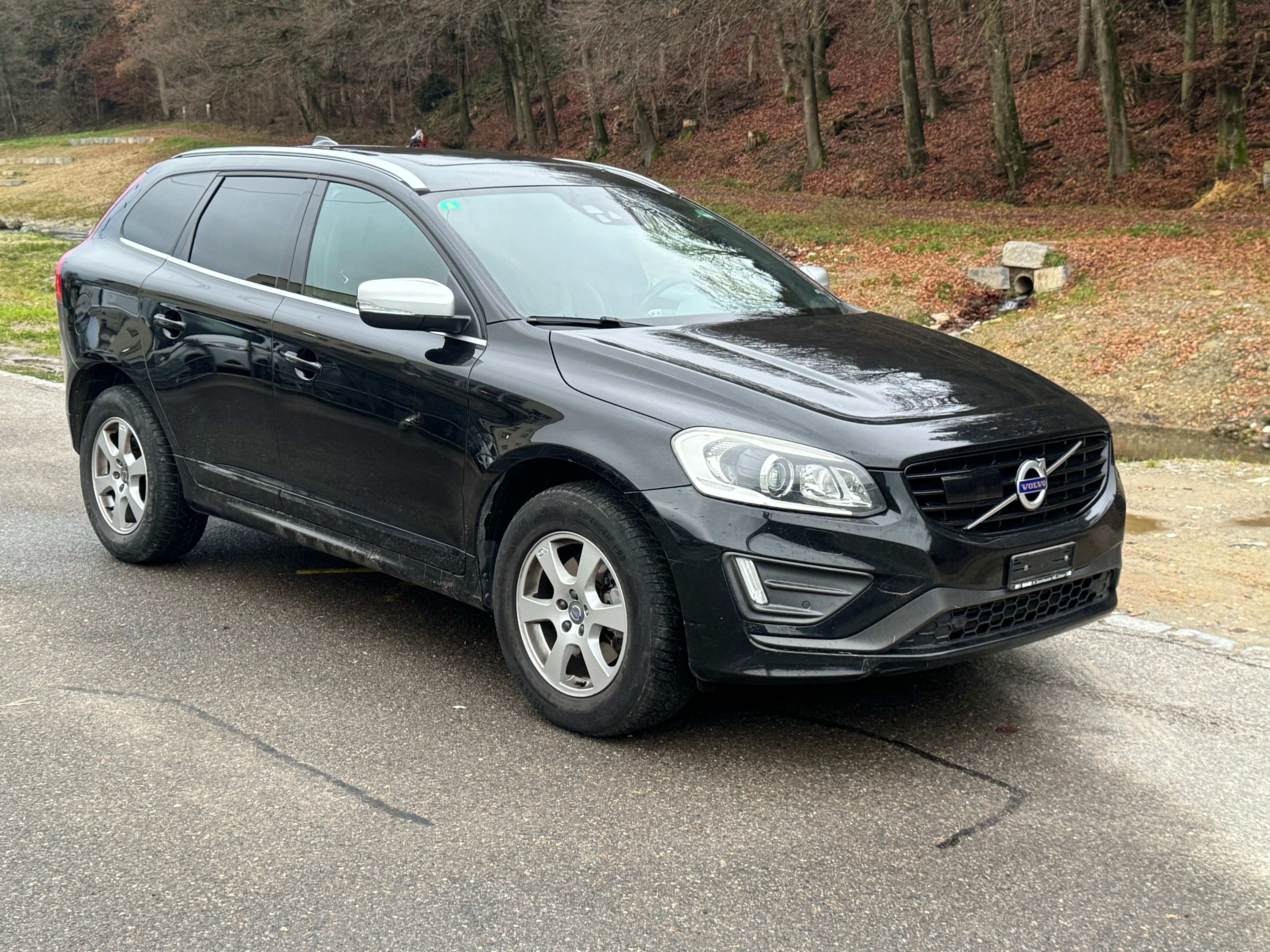 VOLVO XC60 D4 AWD Kinetic R-Design Geartronic