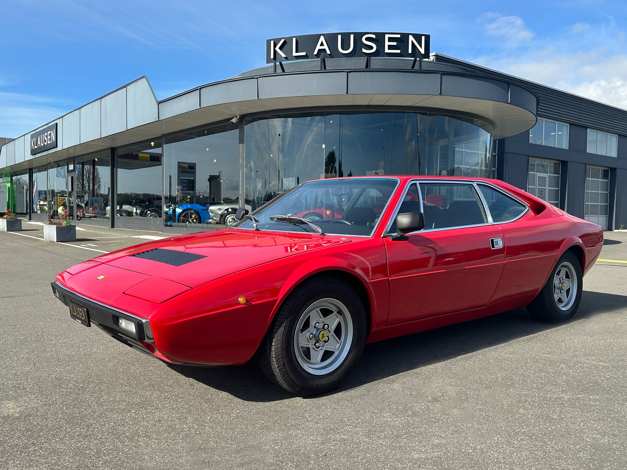 FERRARI 308 GT4