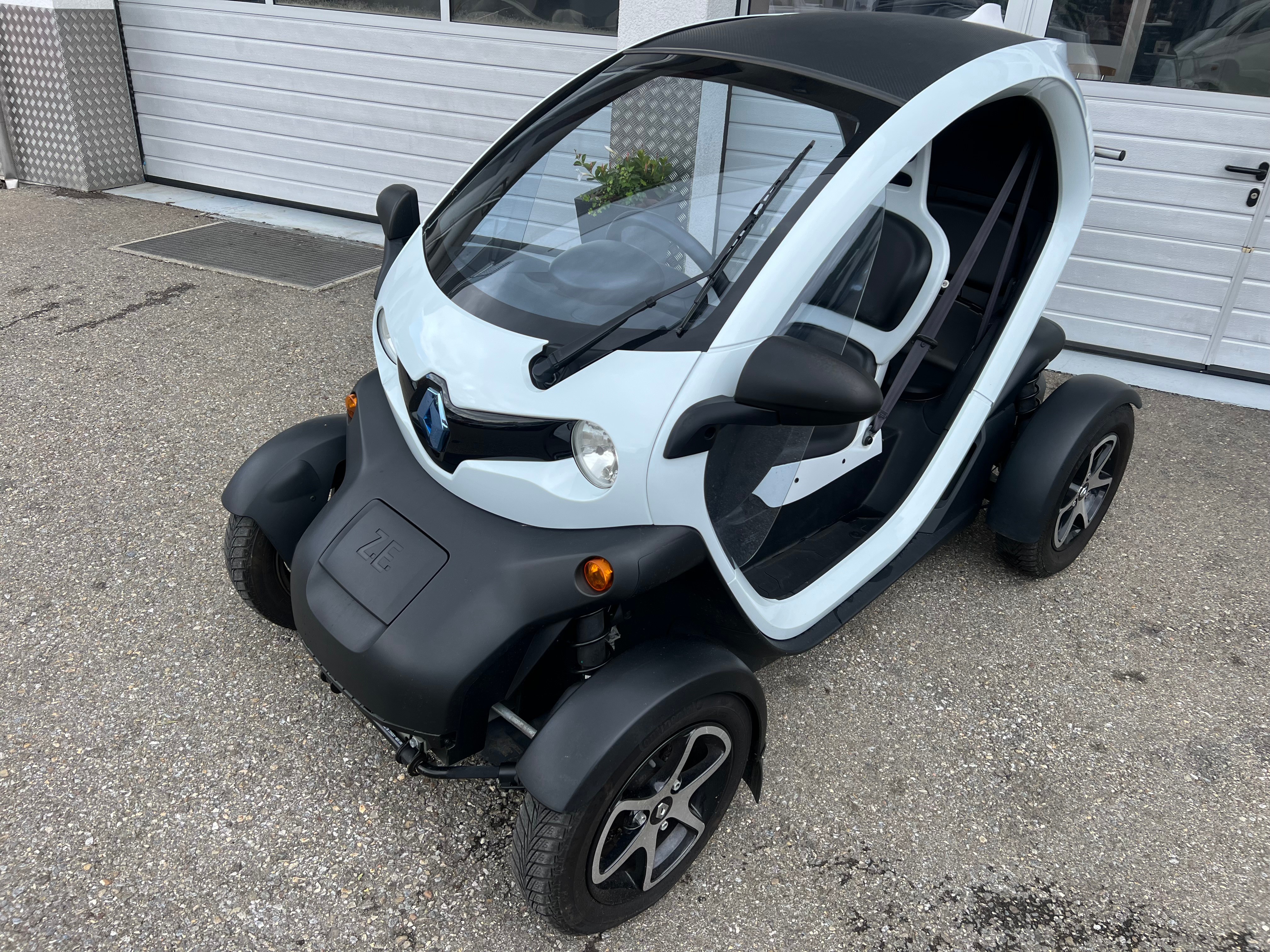 RENAULT Twizy Z.E. Sport Edition (Batterie Miete)