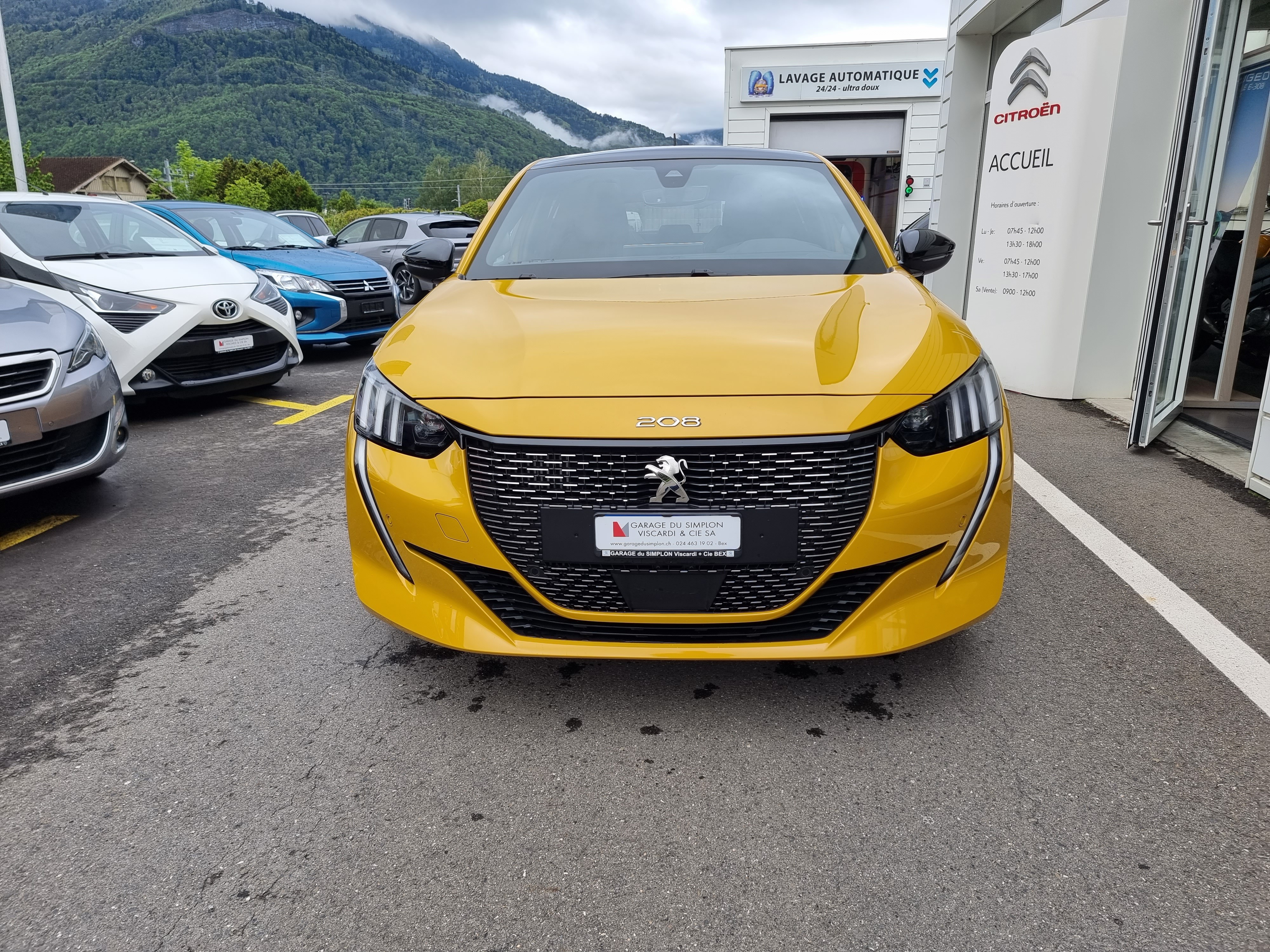 PEUGEOT 208 1.2 PureTech GT Line EAT8