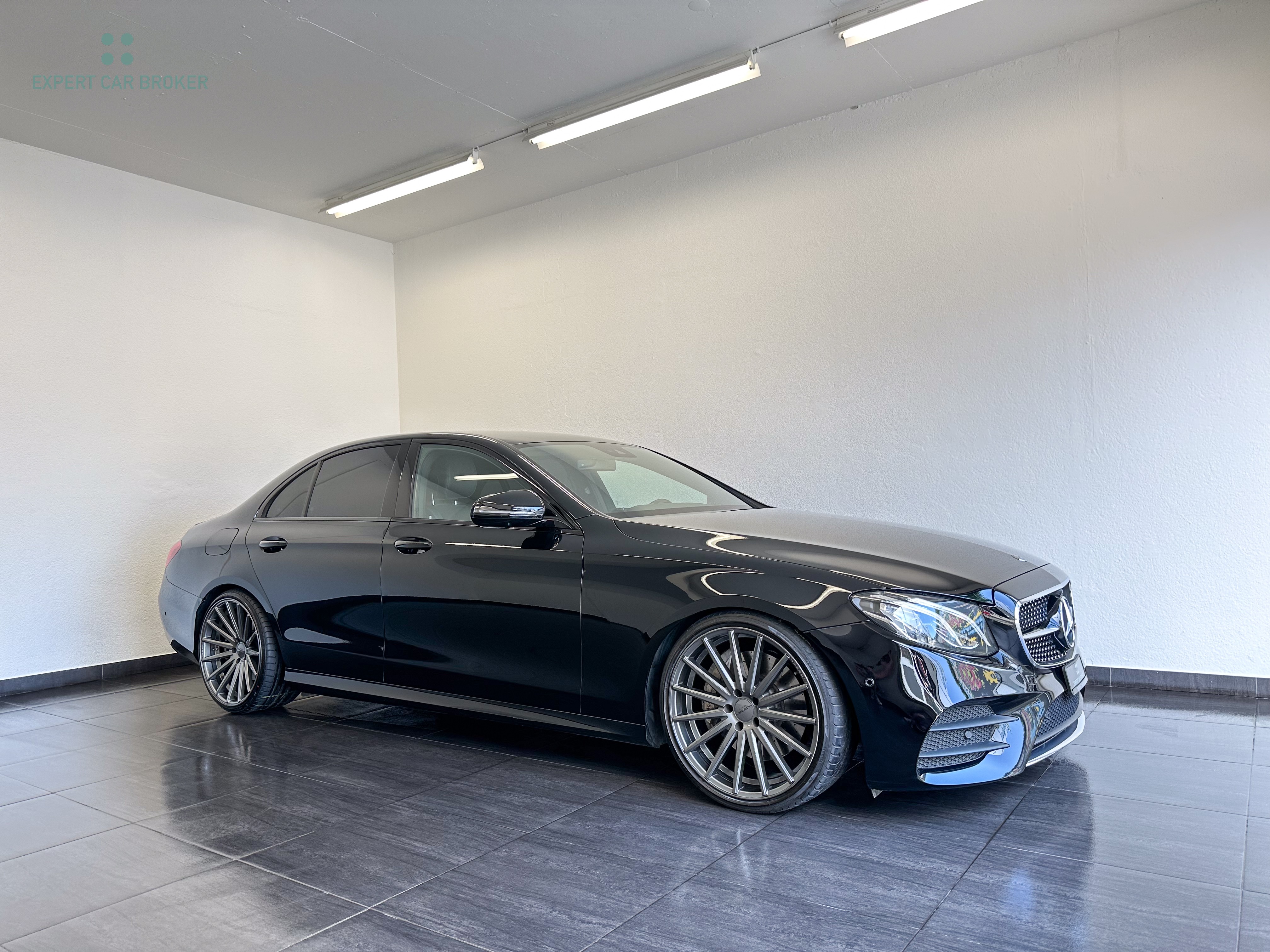 MERCEDES-BENZ E 350 d AMG Line 9G-Tronic