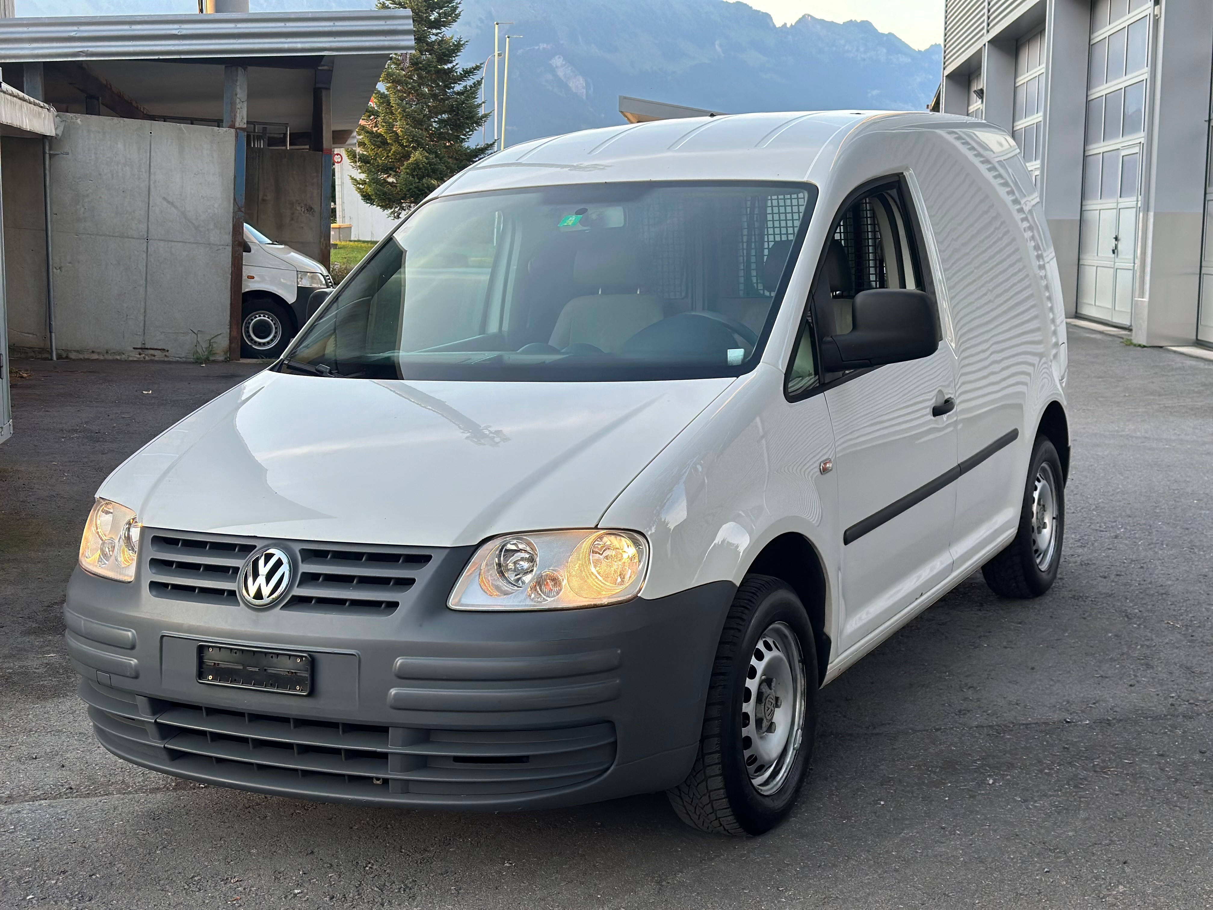 VW CADDY