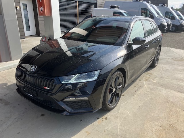 SKODA Octavia Combi 2.0 TDI DSG RS 4x4