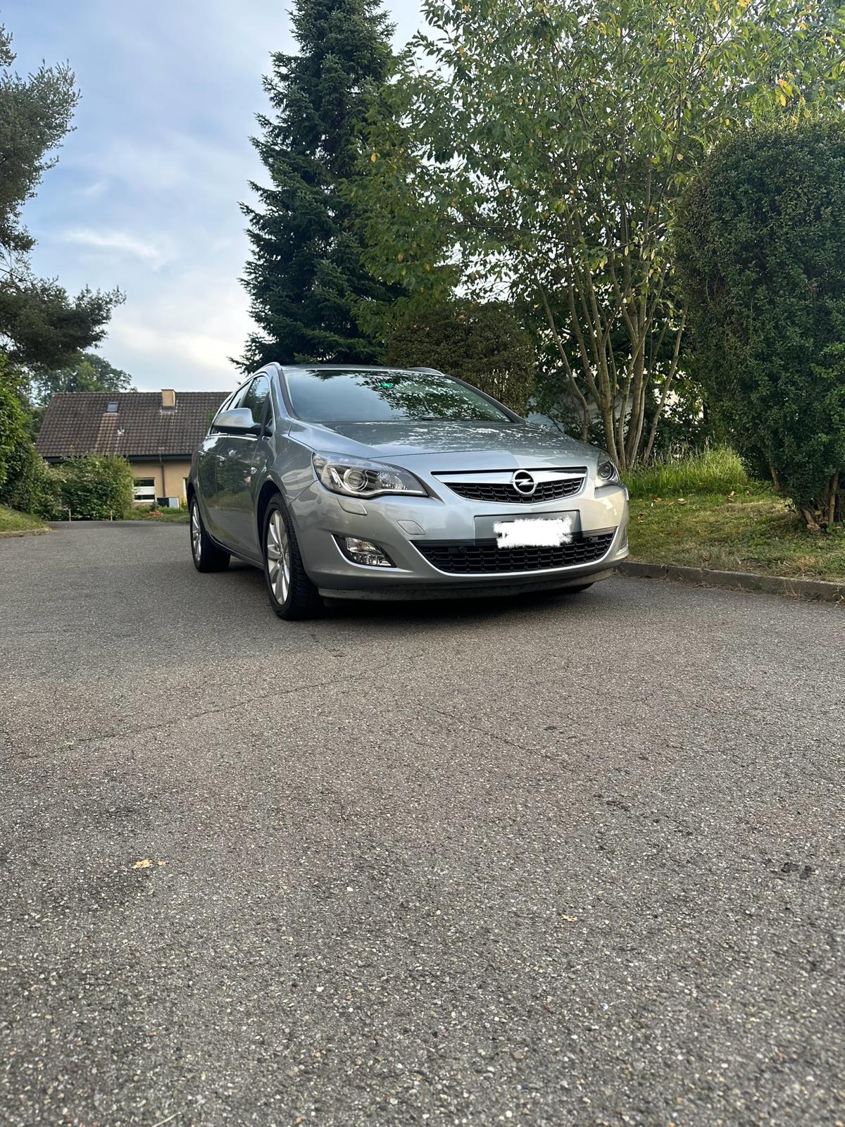 OPEL Astra SportsTourer 1.7 CDTi Cosmo