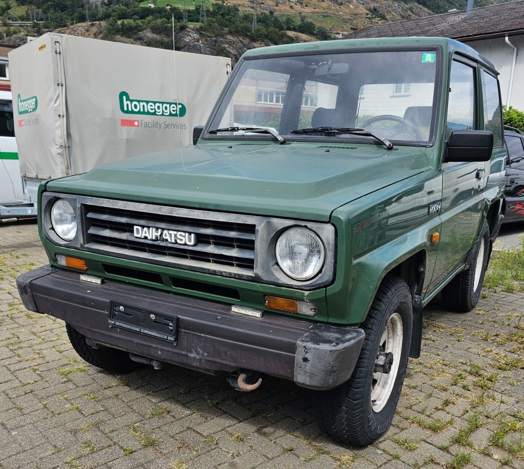 DAIHATSU ROCKY