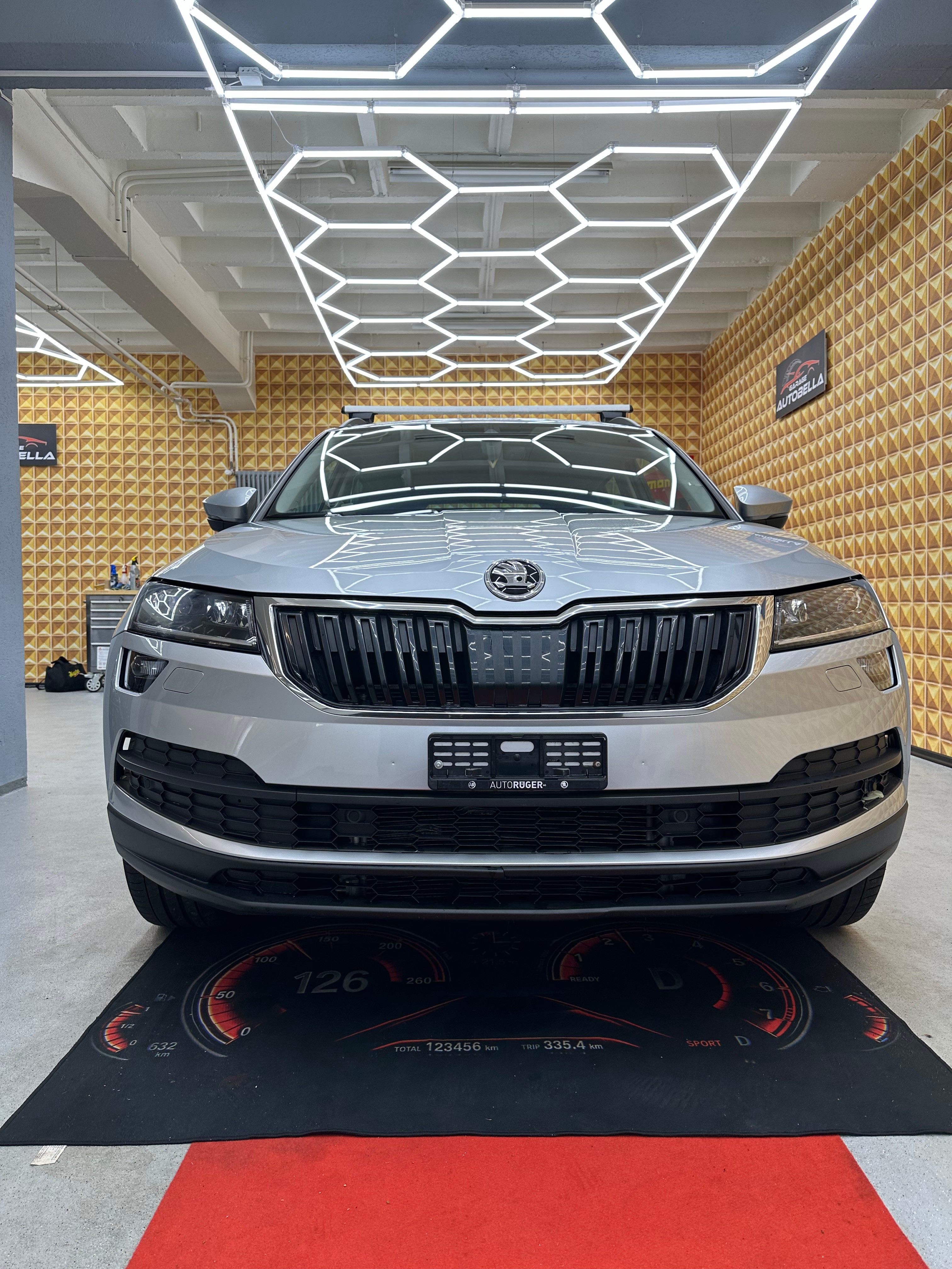 SKODA Karoq 2.0 TDI CR Style 4x4 DSG